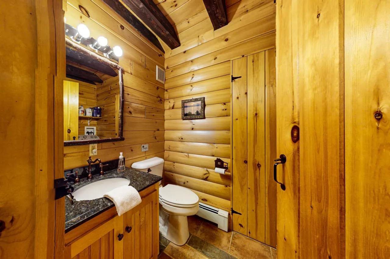 Loon Lodge 17