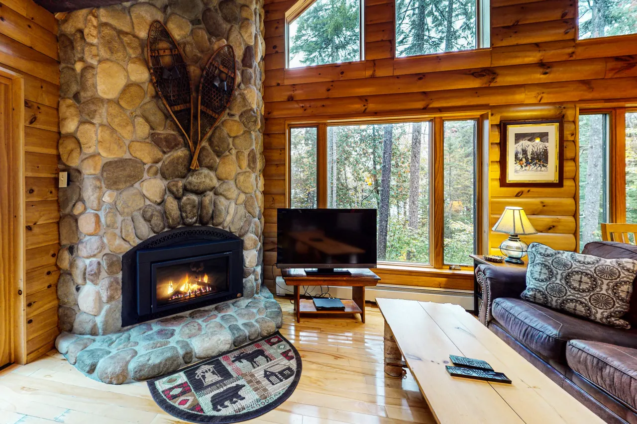 Loon Lodge 6