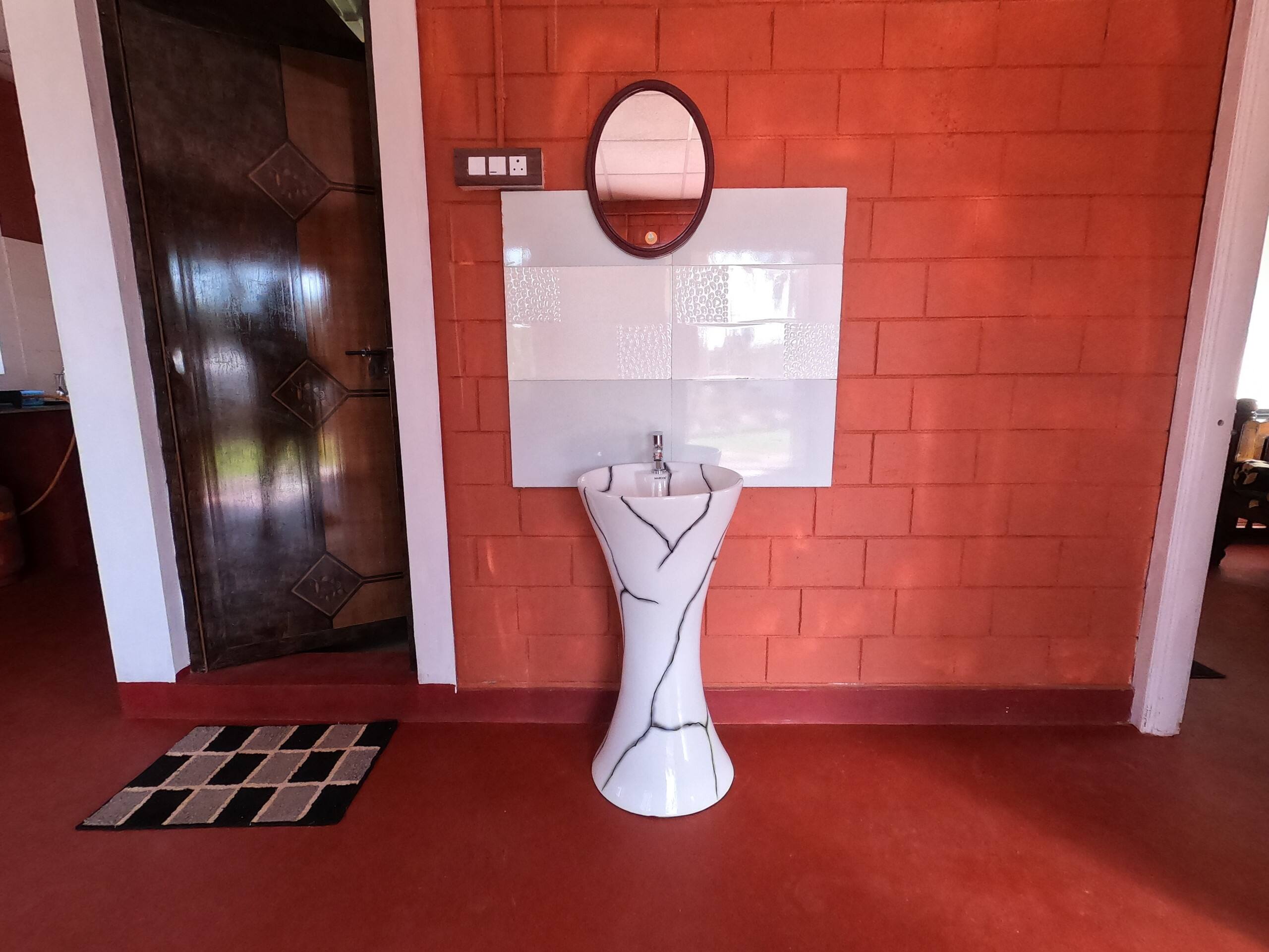 Hallimane Homestay features with a garden stay 12