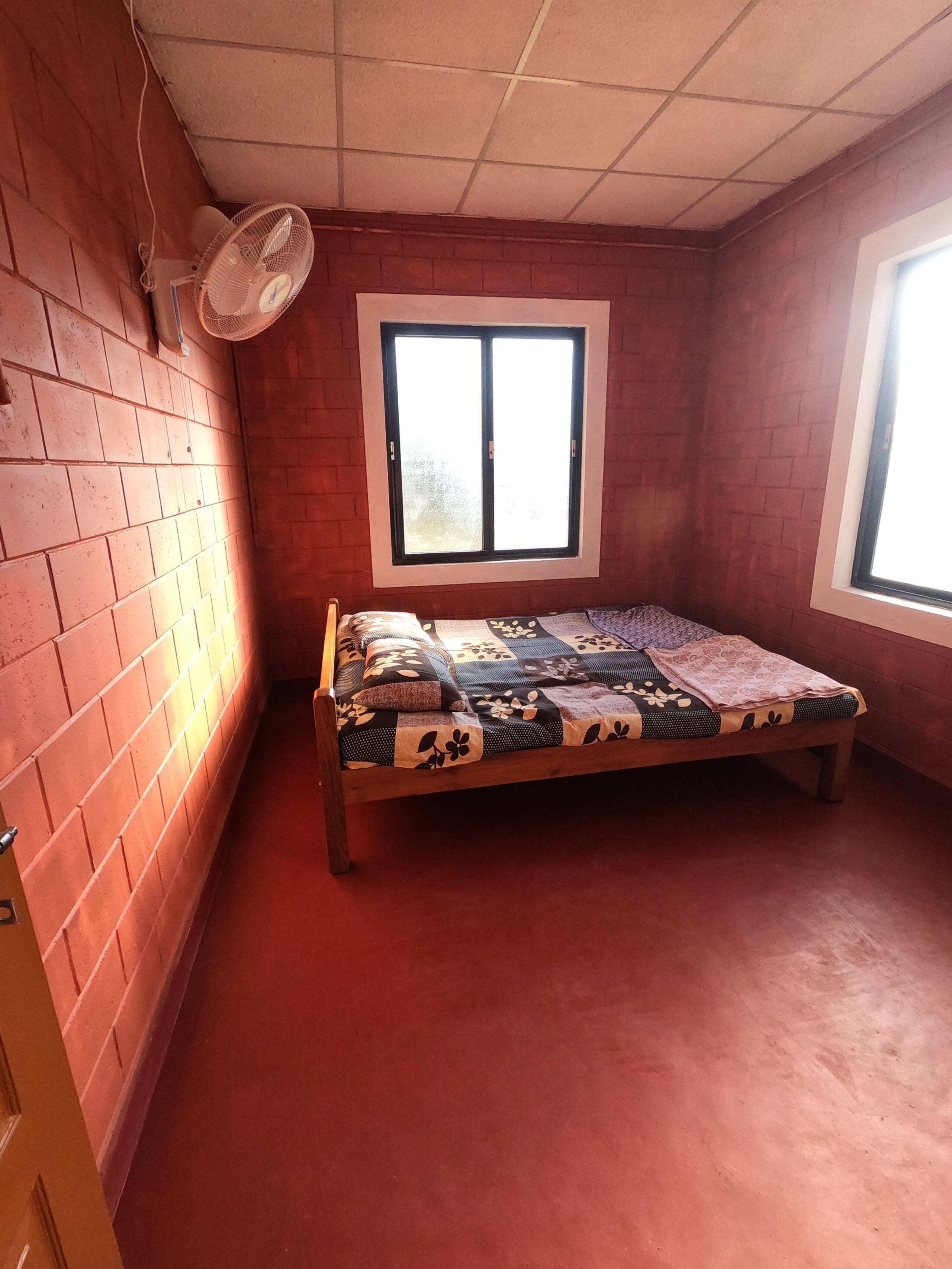 Hallimane Homestay features with a garden stay 8