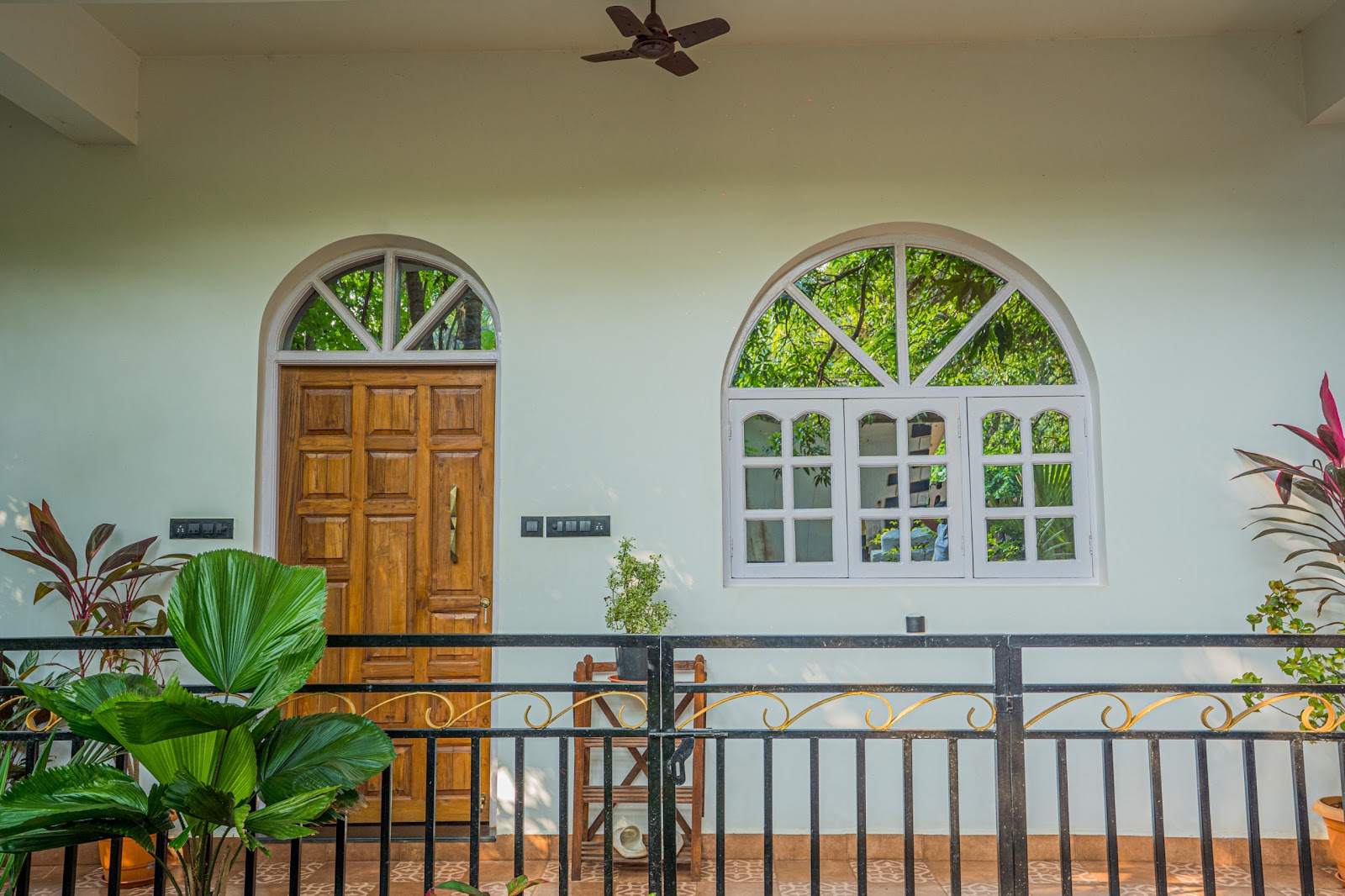 The Lazy Leaf | Cozy 2BHK | Heart of Anjuna