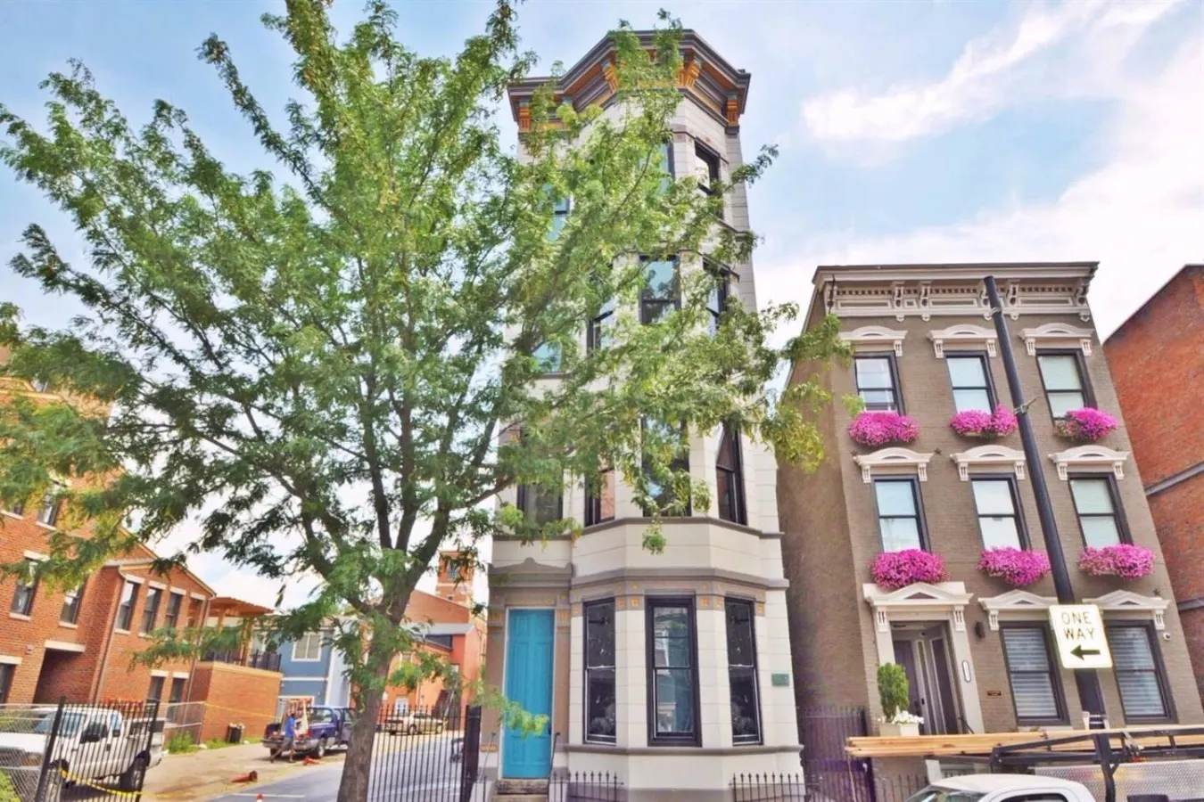 Gorgeous Condo in Heart of OTR, Free Parking! 2