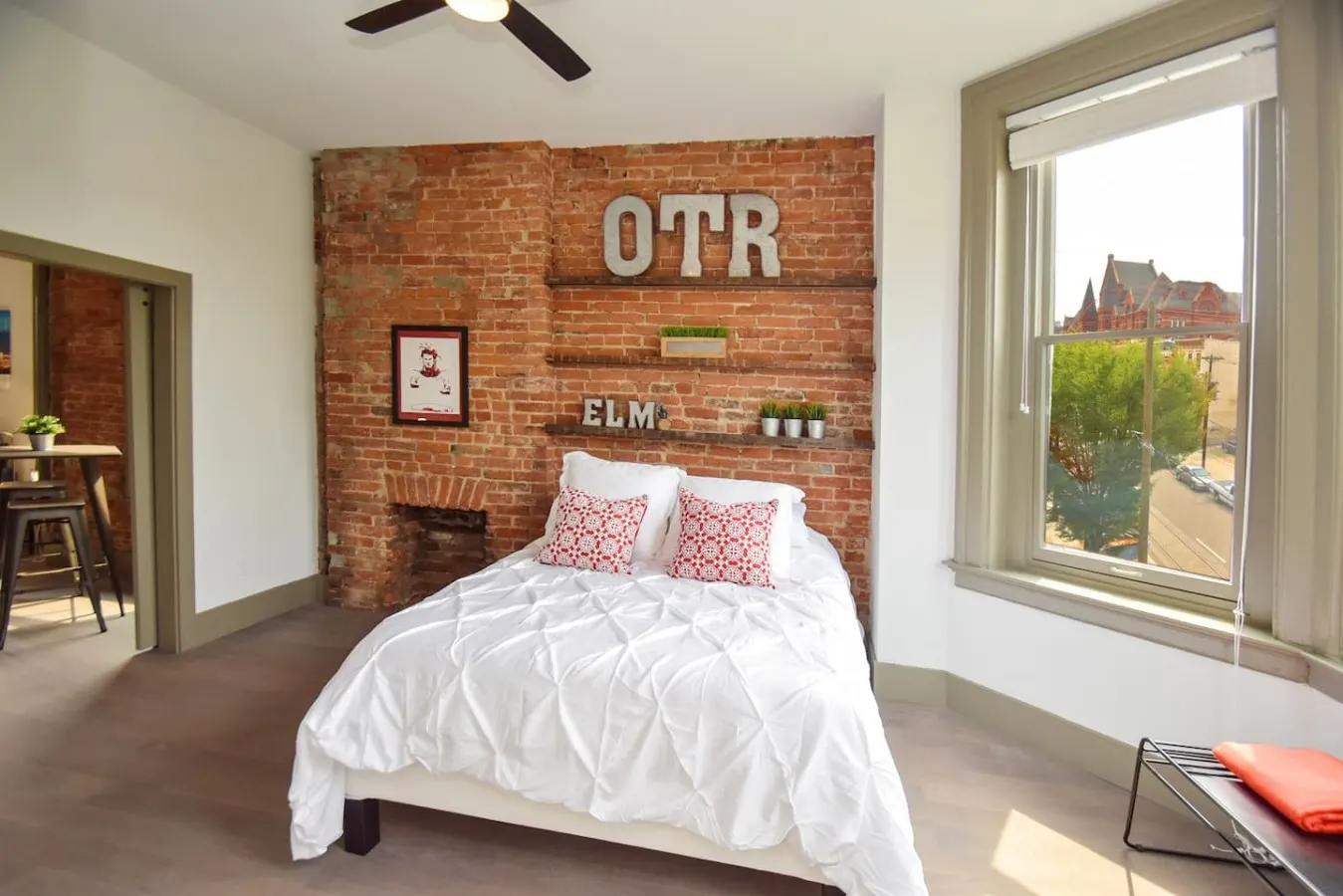 Gorgeous Condo in Heart of OTR, Free Parking! 13