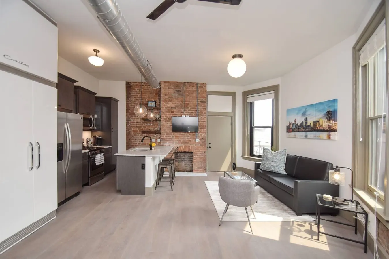 Gorgeous Condo in Heart of OTR, Free Parking! 7