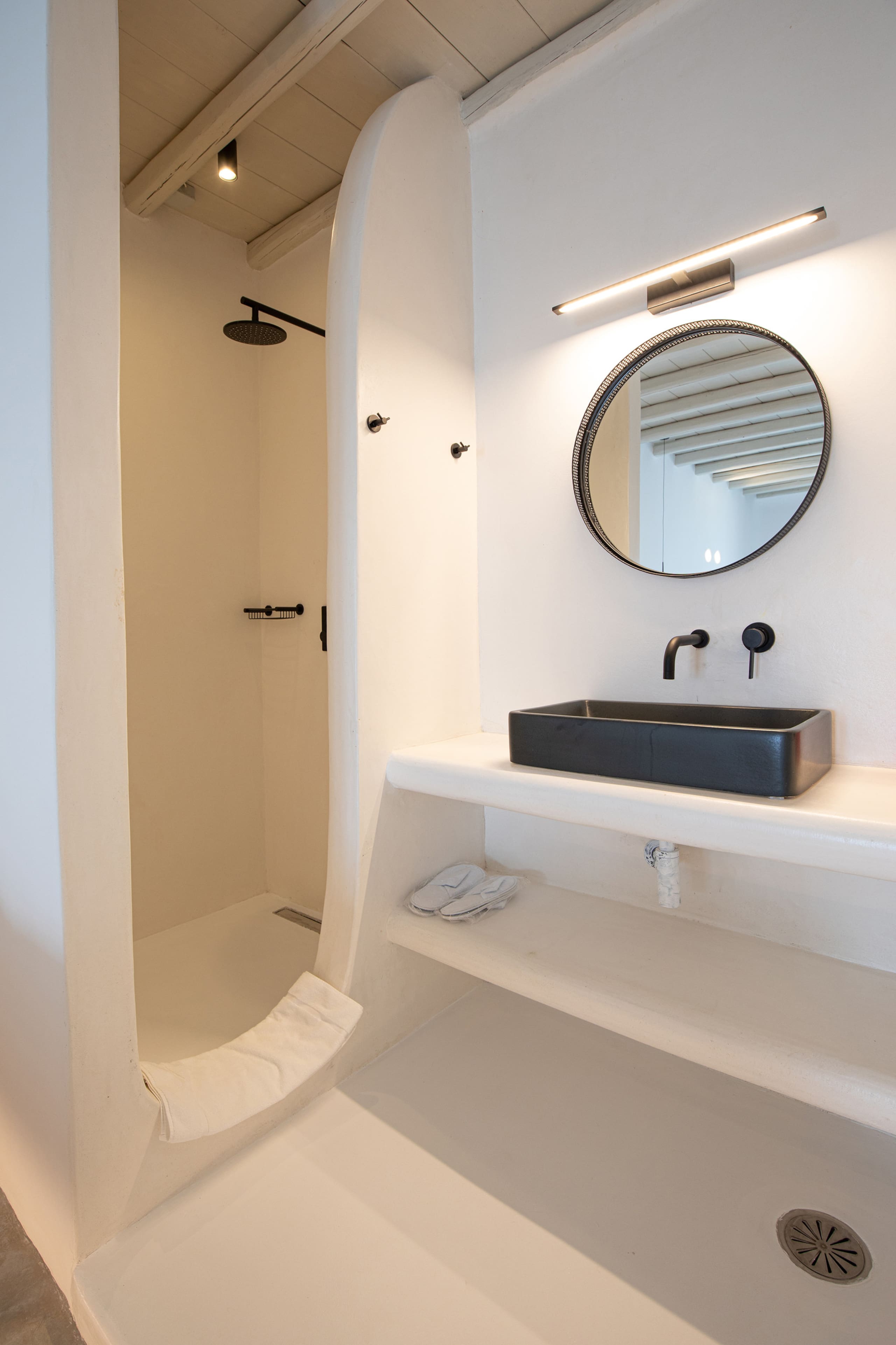Obsession 2-Bedroom Suite With Panoramic Sea View 10