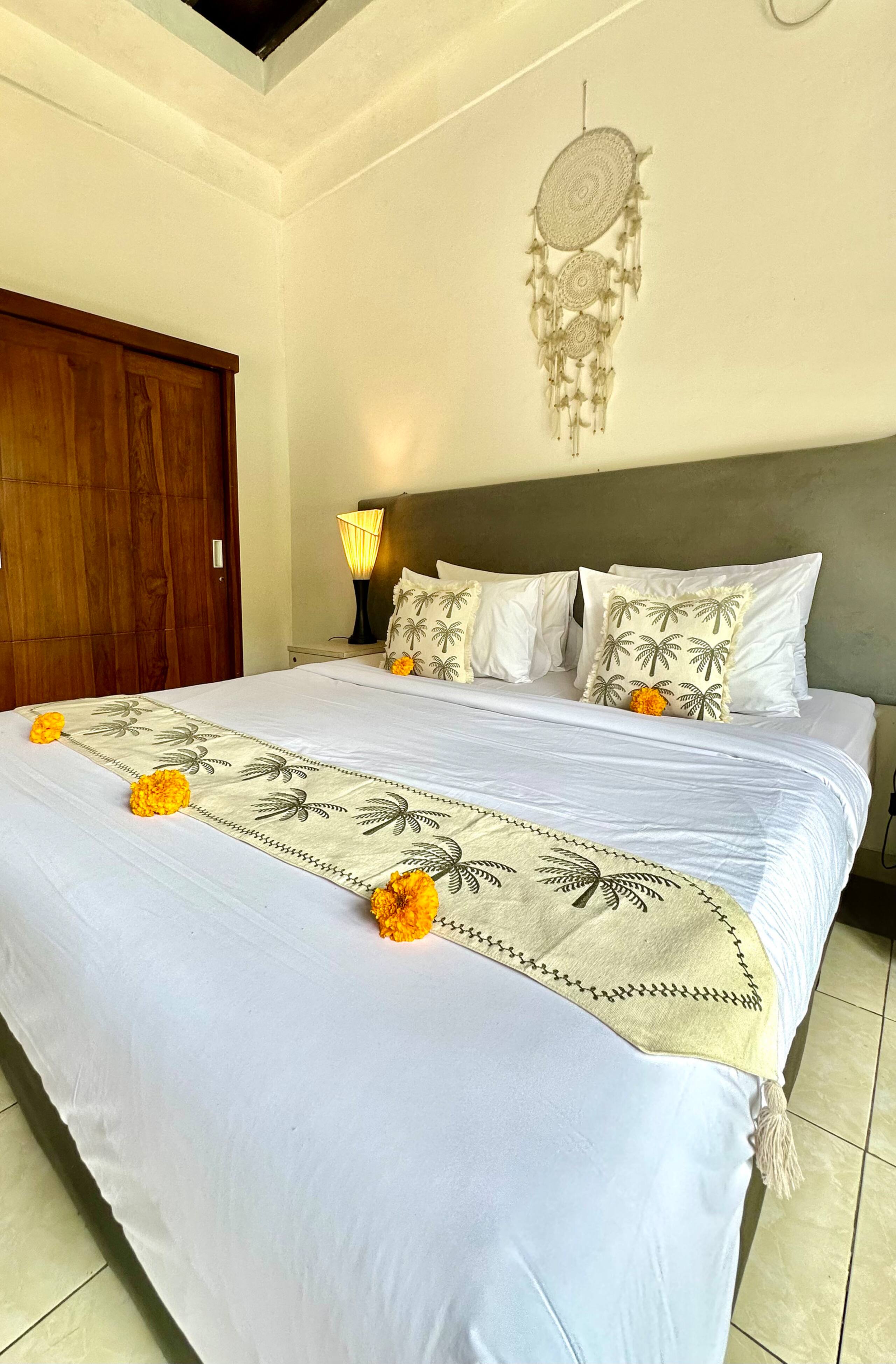 Family Villa in the middle of Legian walk to beach 15
