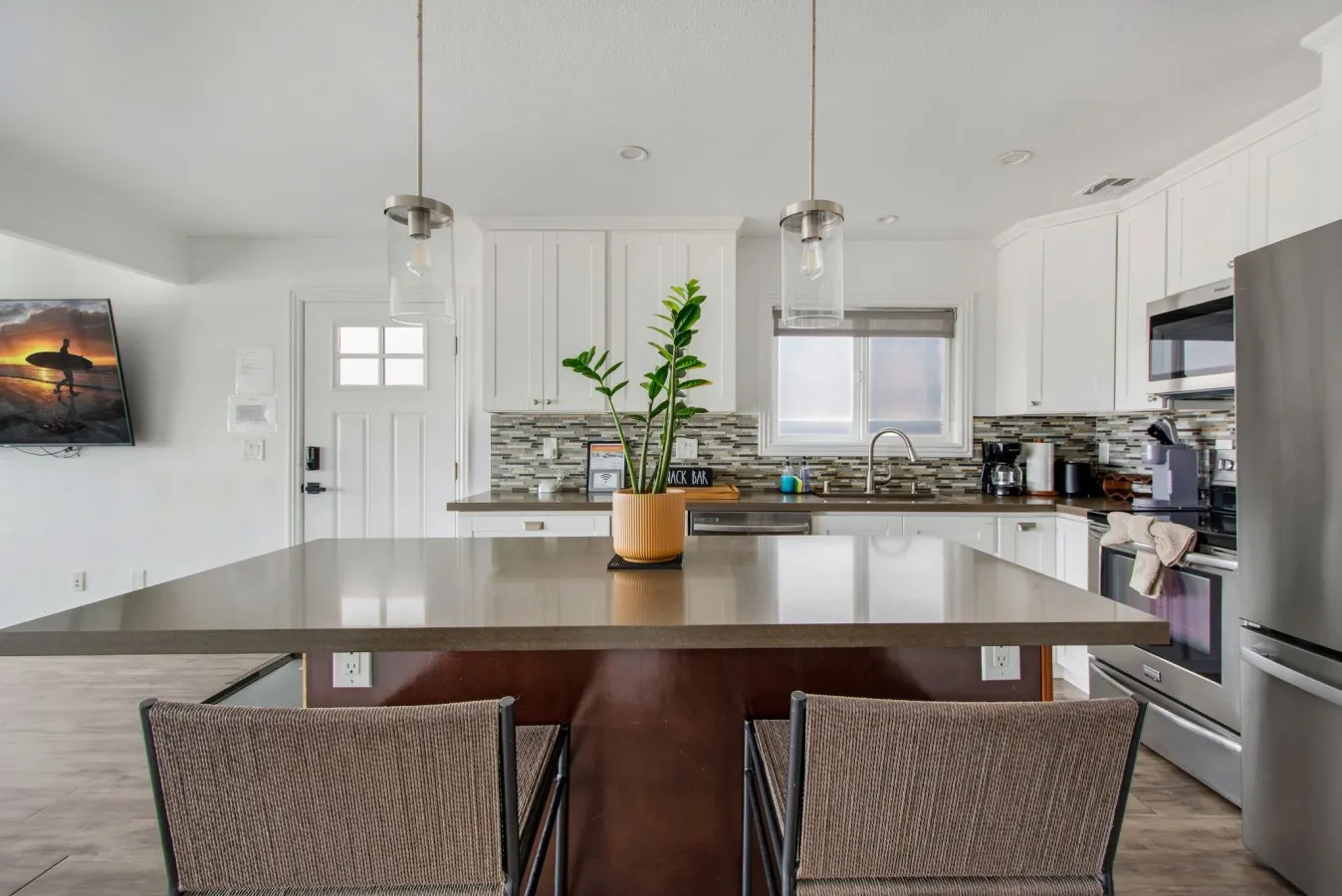 Beachfront Sunset Beach, Ocean Views, Sleeps 10 10