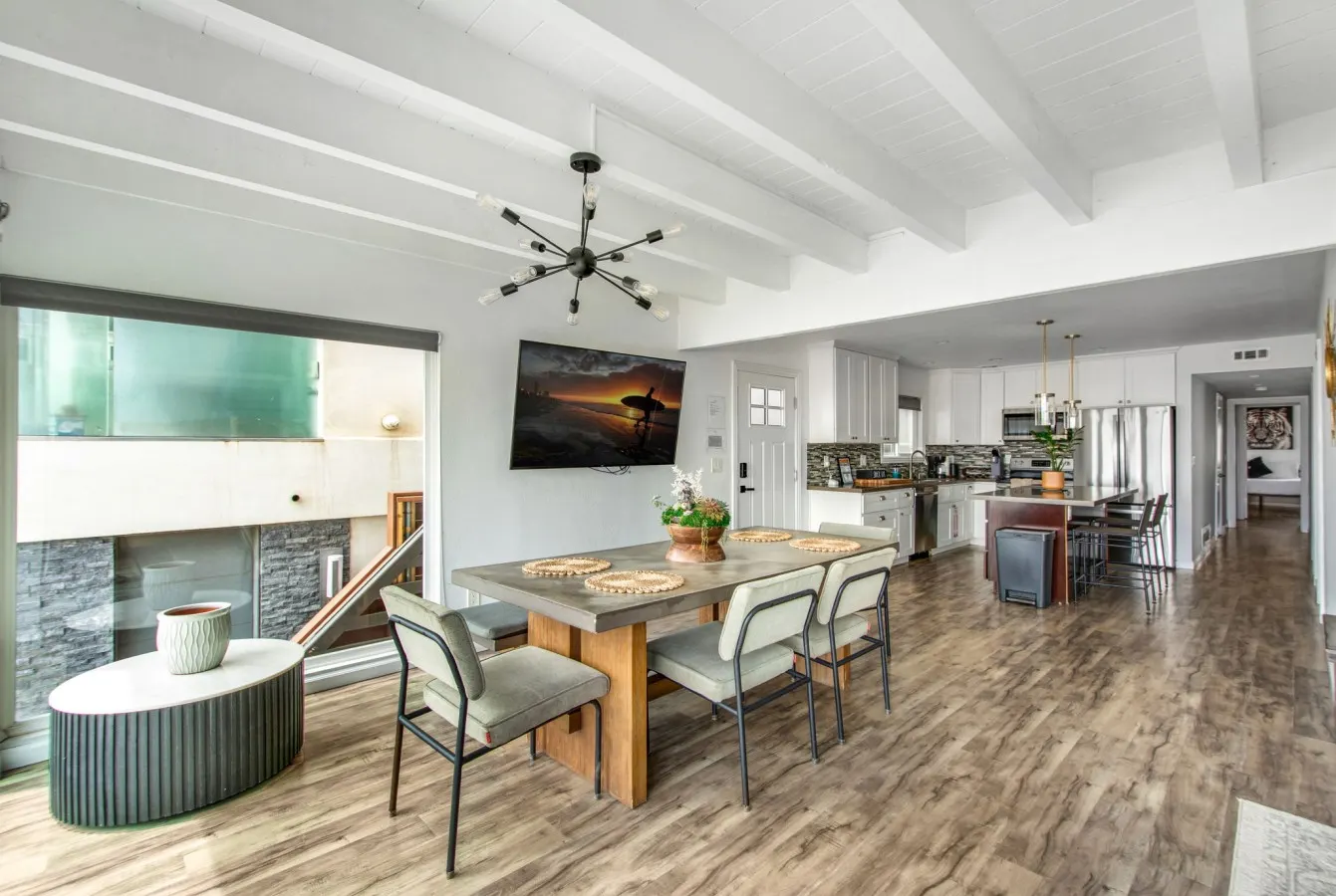 Beachfront Sunset Beach, Ocean Views, Sleeps 10 14