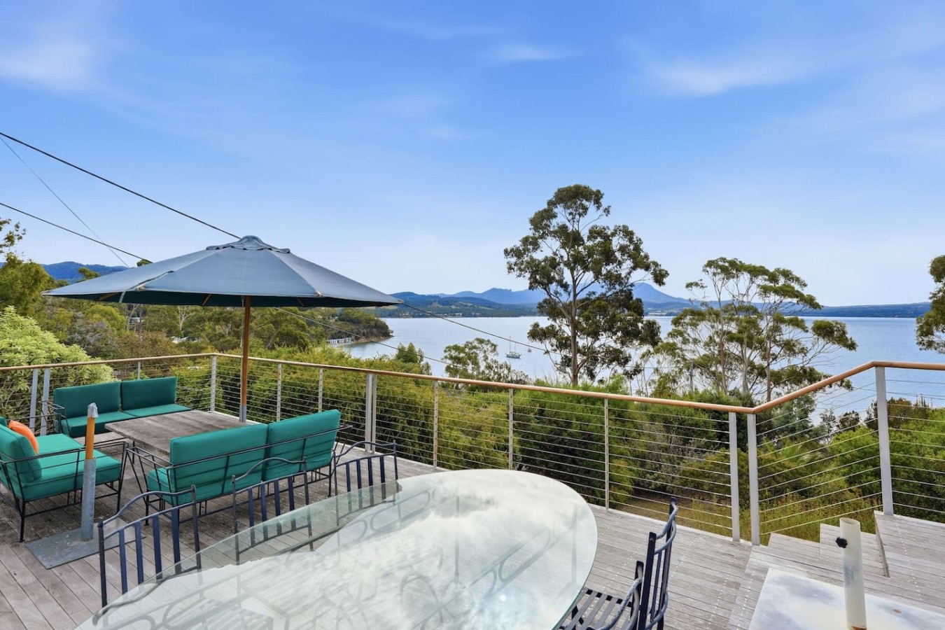 Coningham Beach House, Bay Views