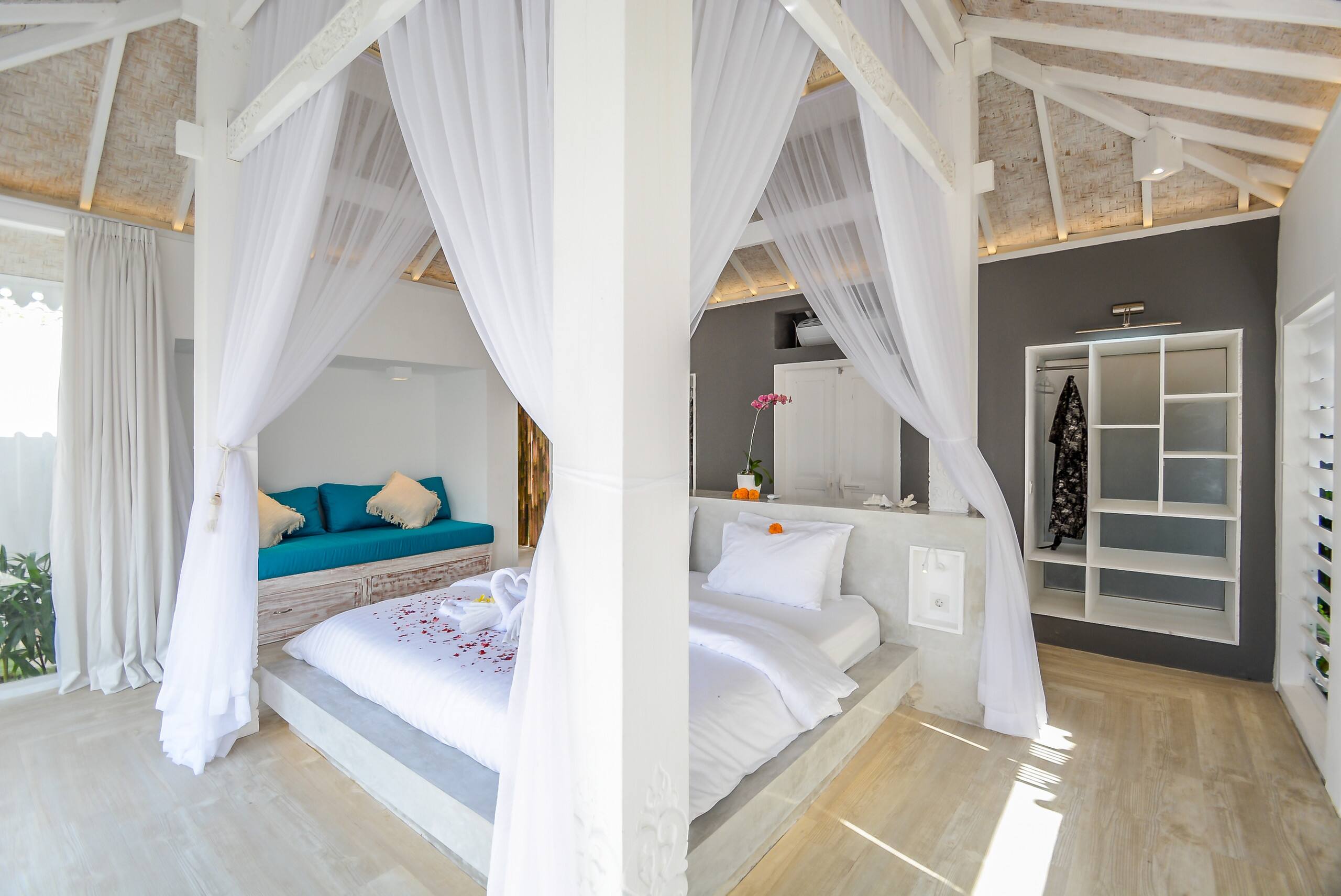 Mahi Mahi Suite 2: Romantic Joglo + Lagoon Pool 19