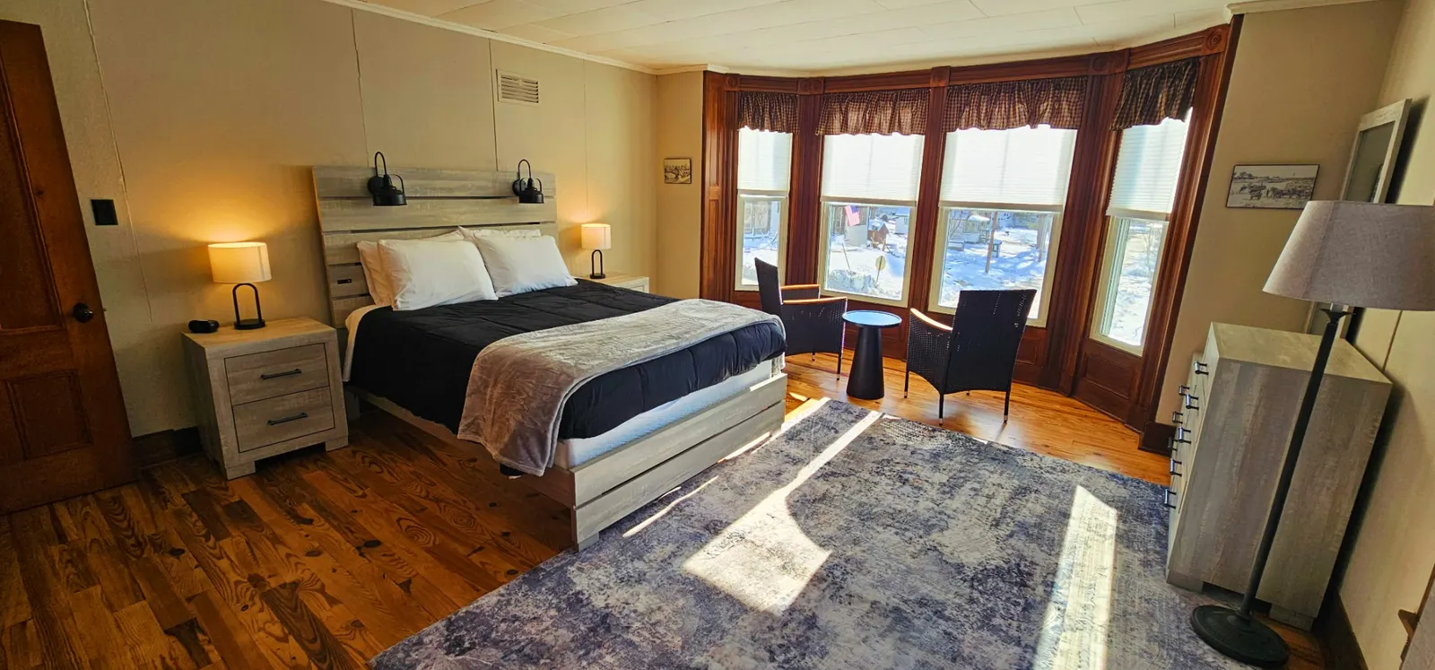 Pleasant Street Retreat - Apartment 3BR 10