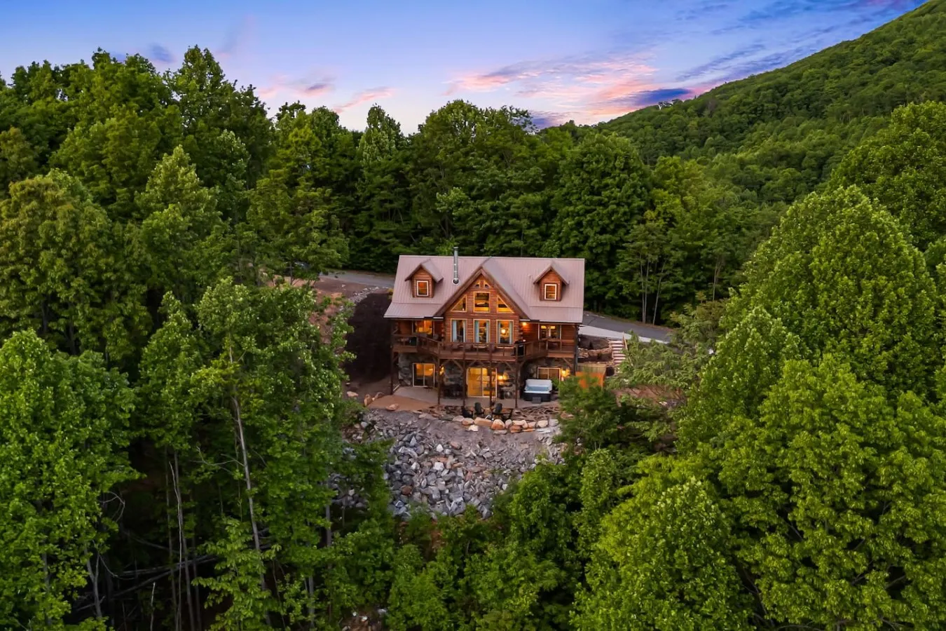 15 Min to Black Mtn Hot Tub, Views & Game Room 10