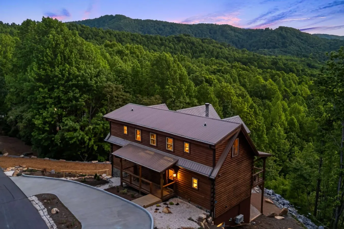 15 Min to Black Mtn Hot Tub, Views & Game Room 12