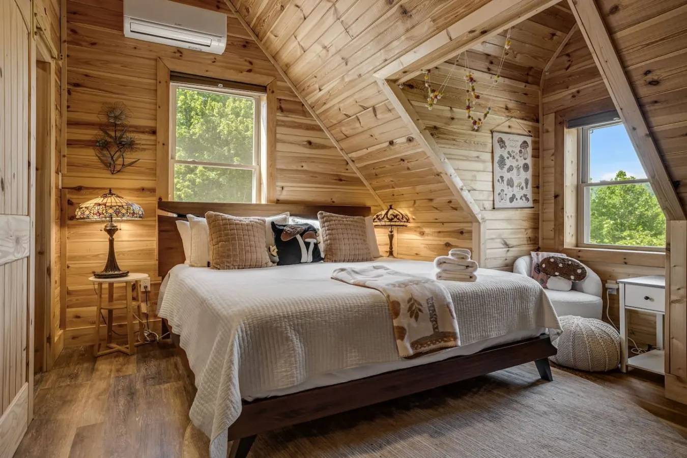15 Min to Black Mtn | Hot Tub, Views & Game Room — photo 5