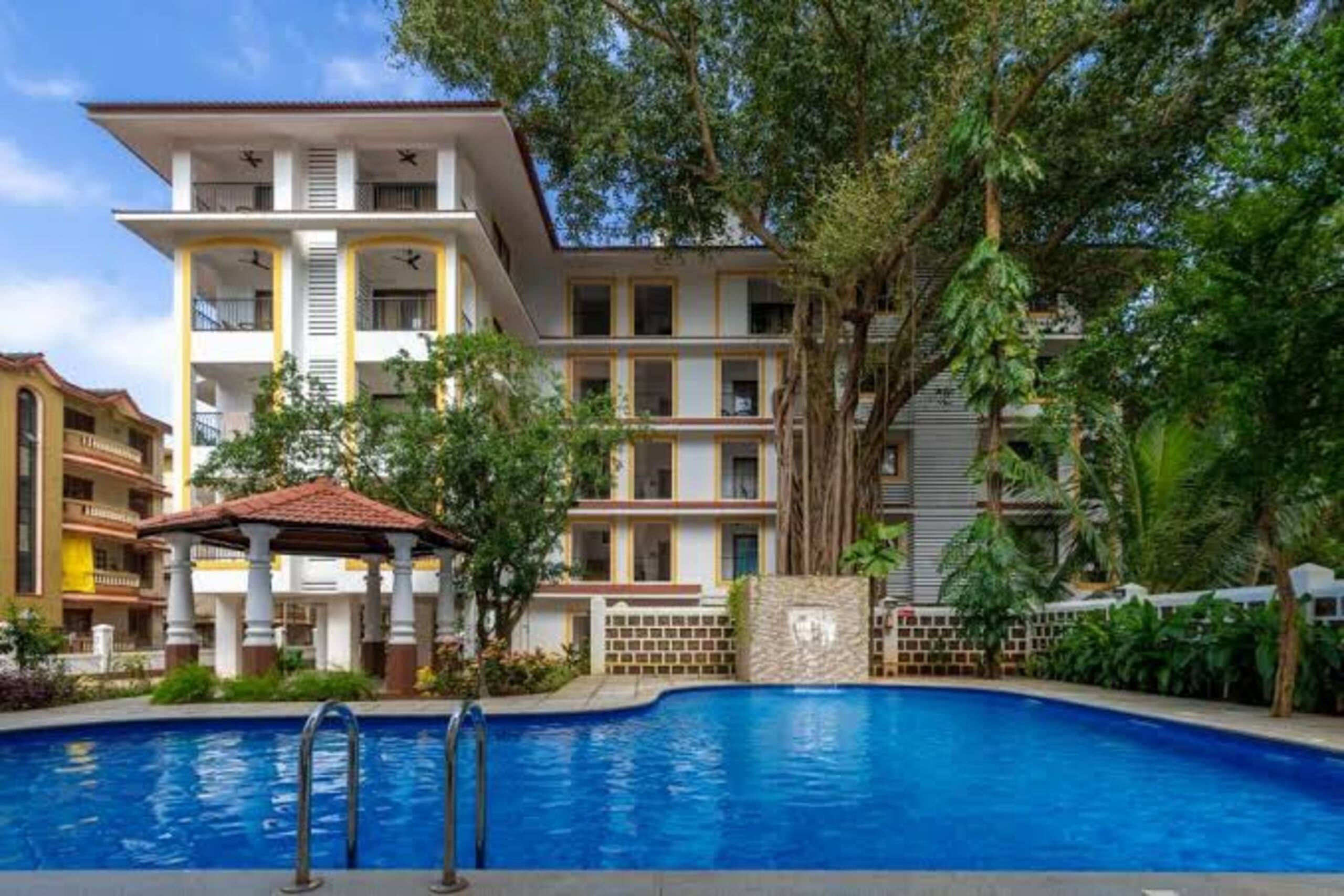Casa Legend Suites  · Luxurious 2 Double Bed Suite near Candolim Beach 21