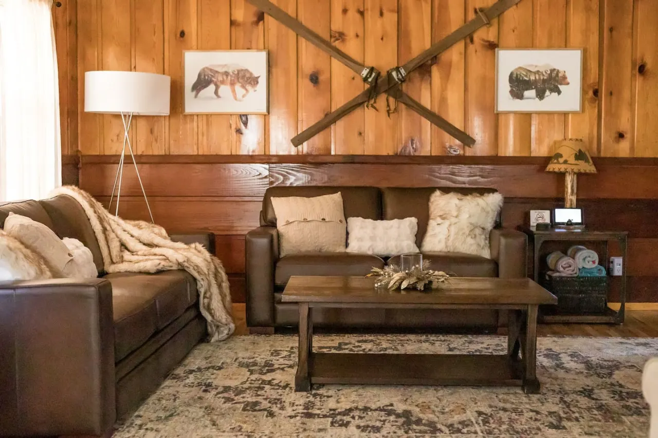Mountain Getaway, Hot Tub, Games & BBQ 14