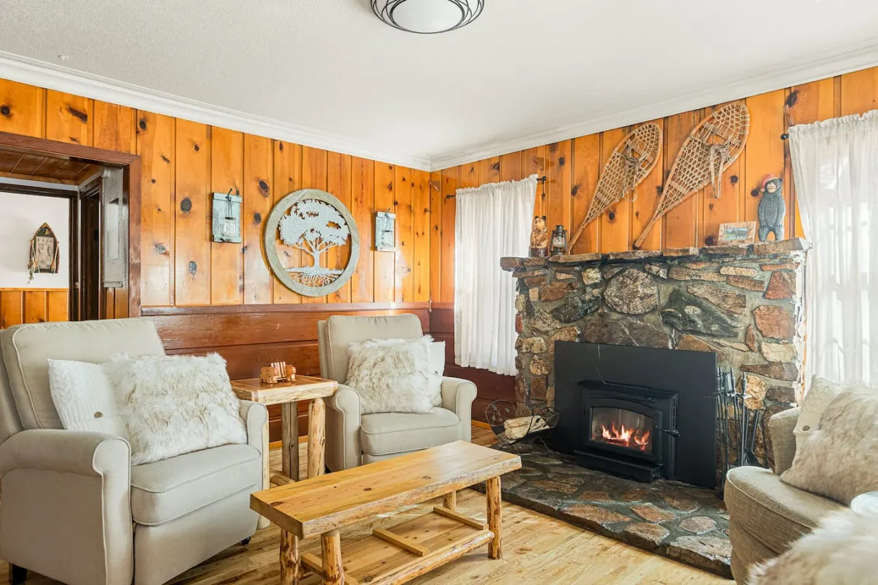 Mountain Getaway, Hot Tub, Games & BBQ 15