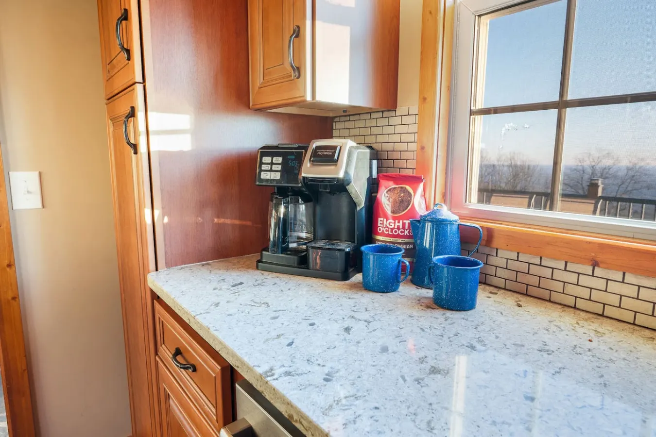 Mountain Retreat: Stunning Views, Fire Pit, Peace 10