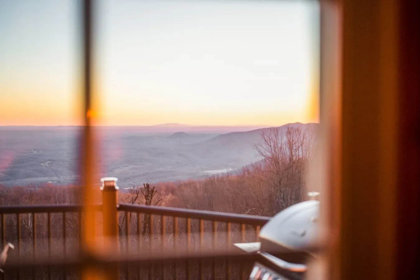 Mountain Retreat: Stunning Views, Fire Pit, Peace — photo 5