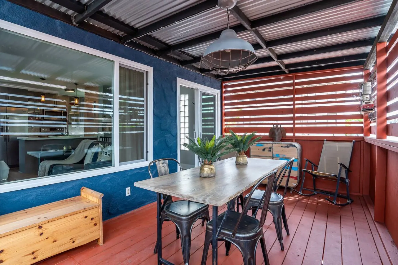 Porchlight Home - Cozy Upstairs 1B - Free Parking 19