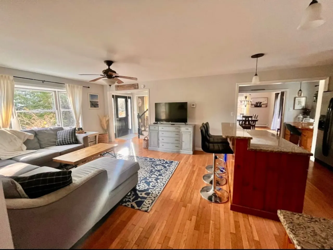 Cozy Retreat 7-Person Hot Tub Near Town & Lake 14