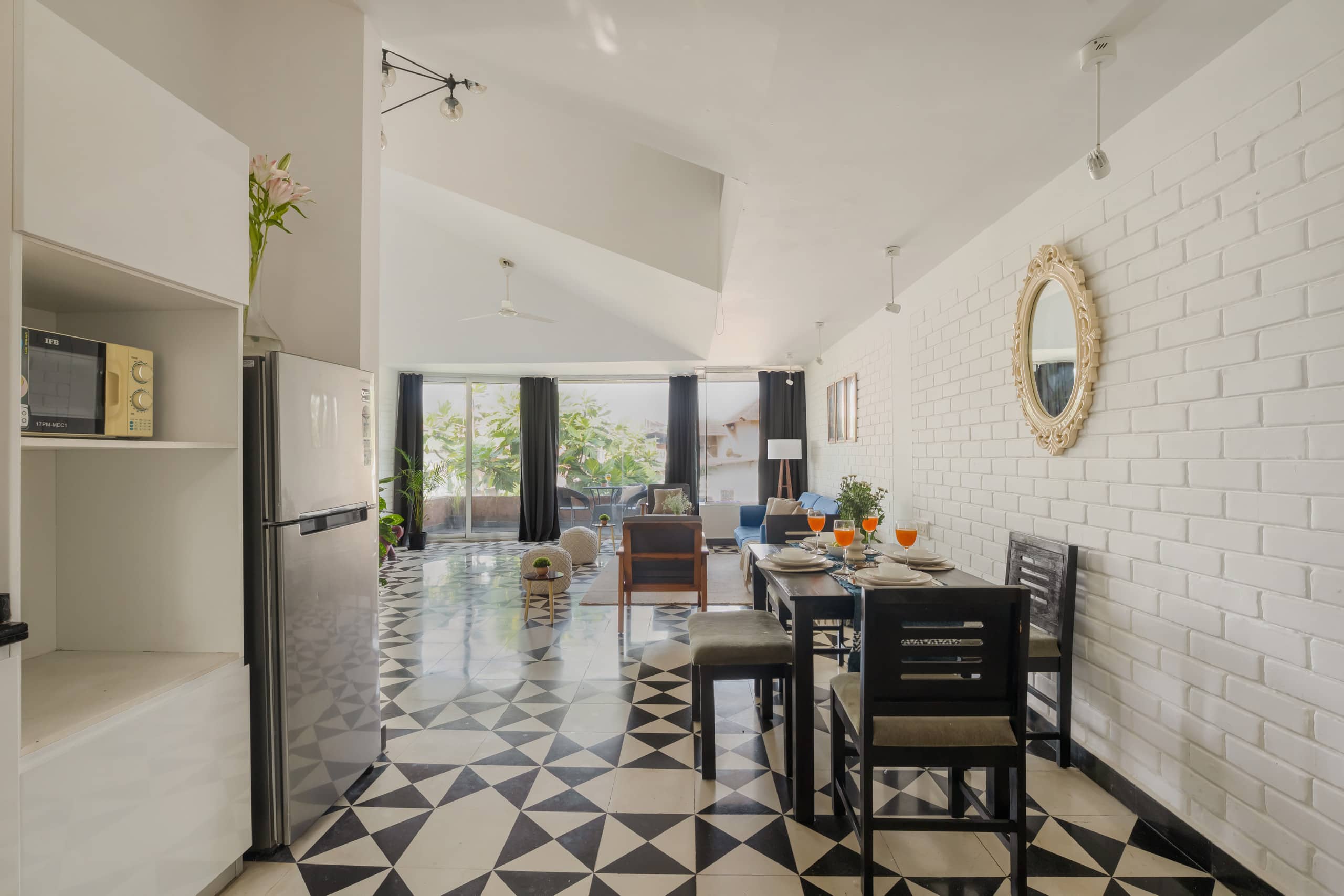 Lush 2BHK | Pool | Reis Magos 26