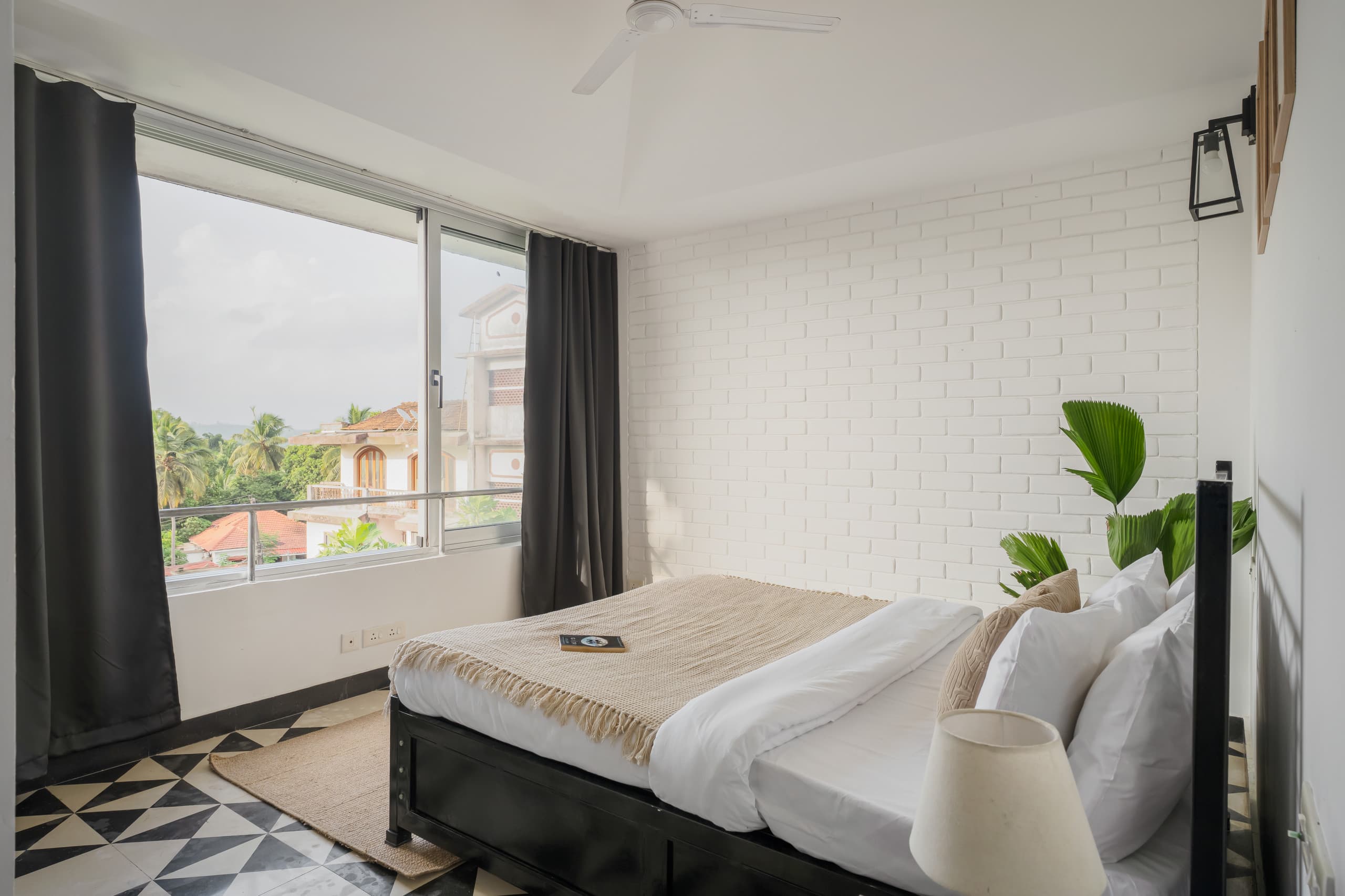 Lush 2BHK | Pool | Reis Magos — photo 3