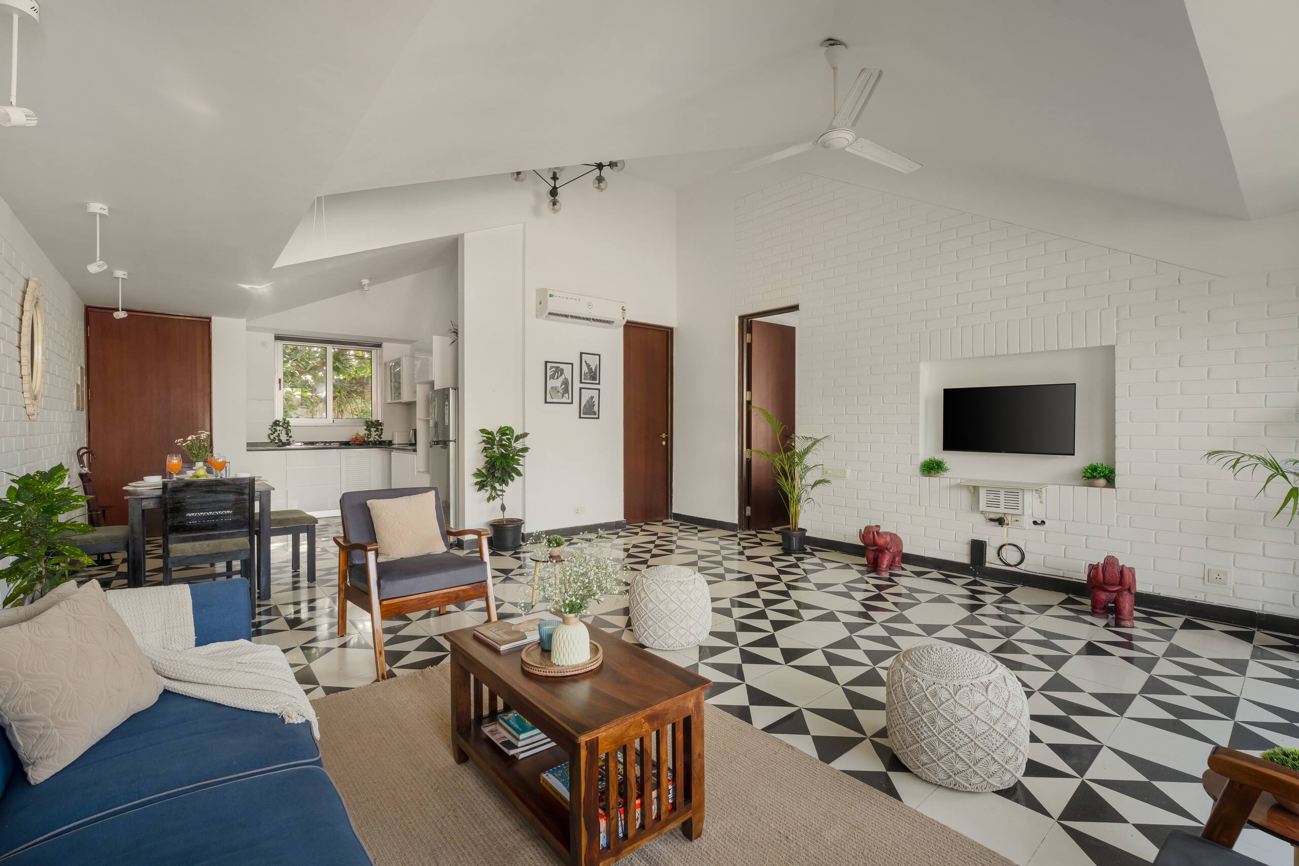 Lush 2BHK | Pool | Reis Magos 18