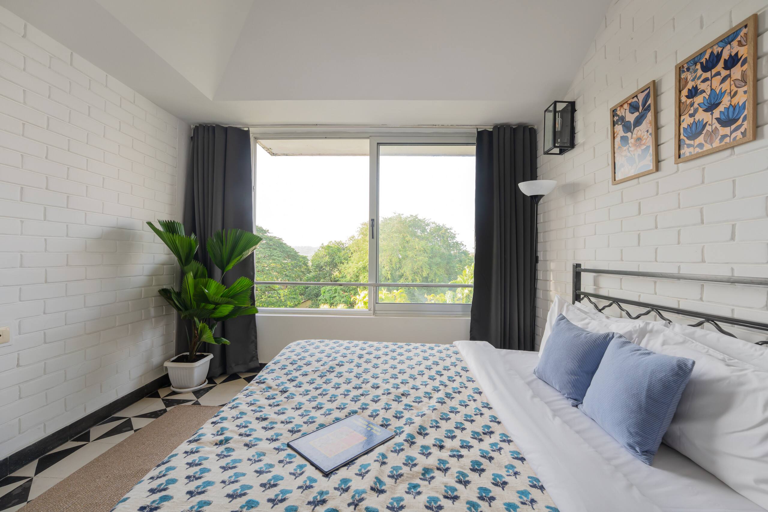 Lush 2BHK | Pool | Reis Magos 38