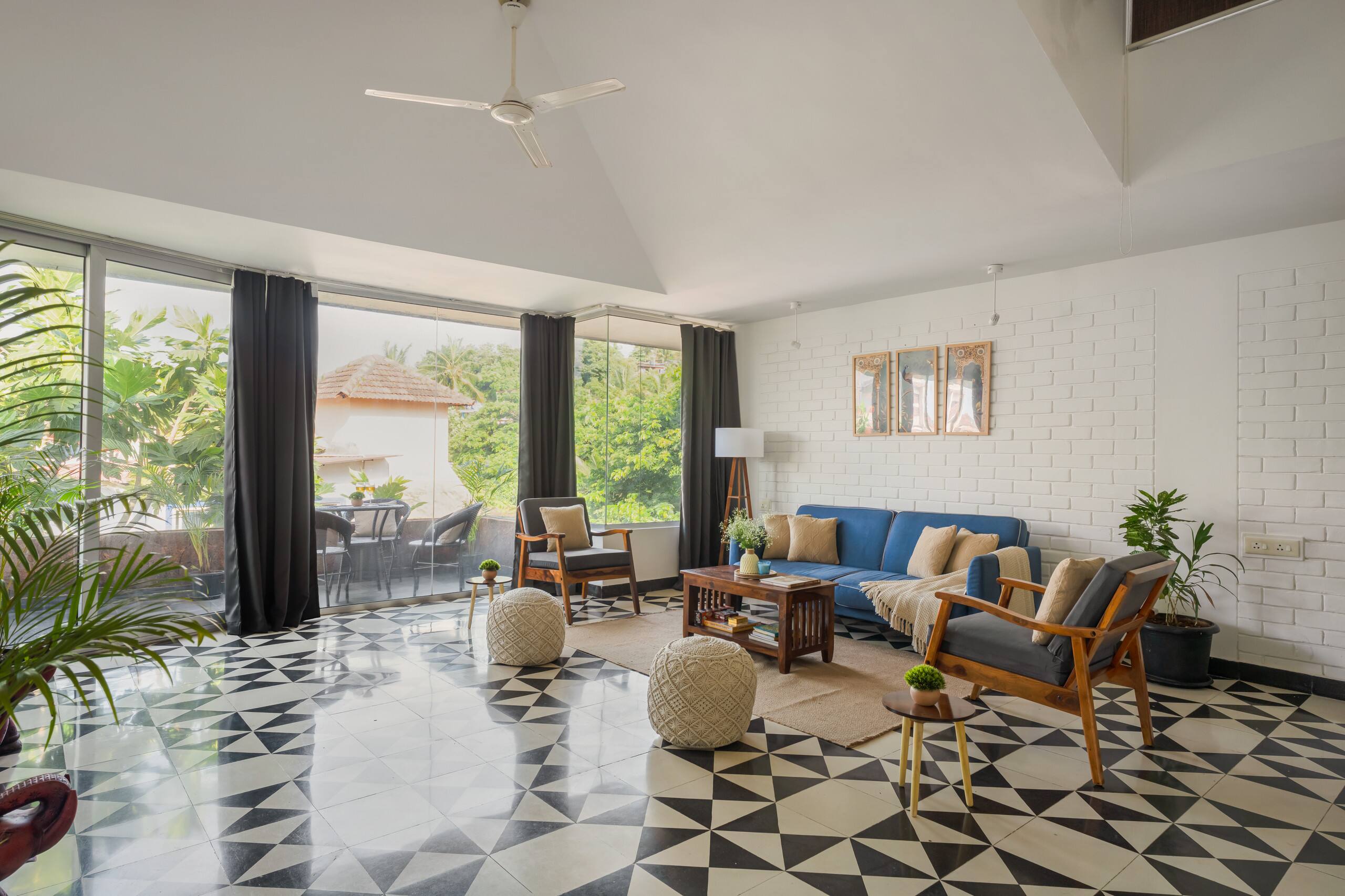 Lush 2BHK | Pool | Reis Magos 11