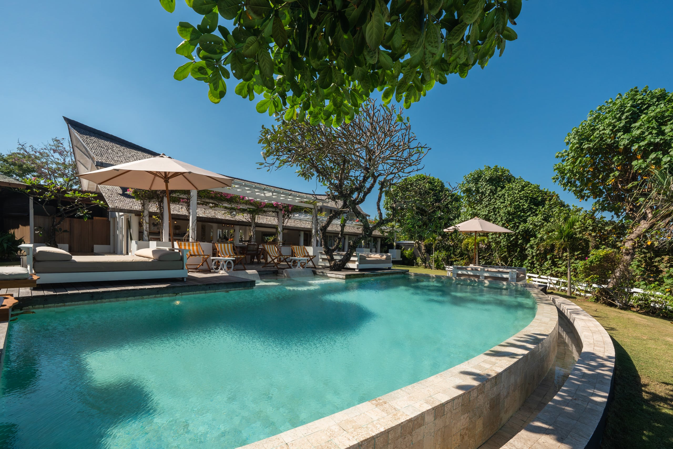 Nusa del Rey Villa — photo 3