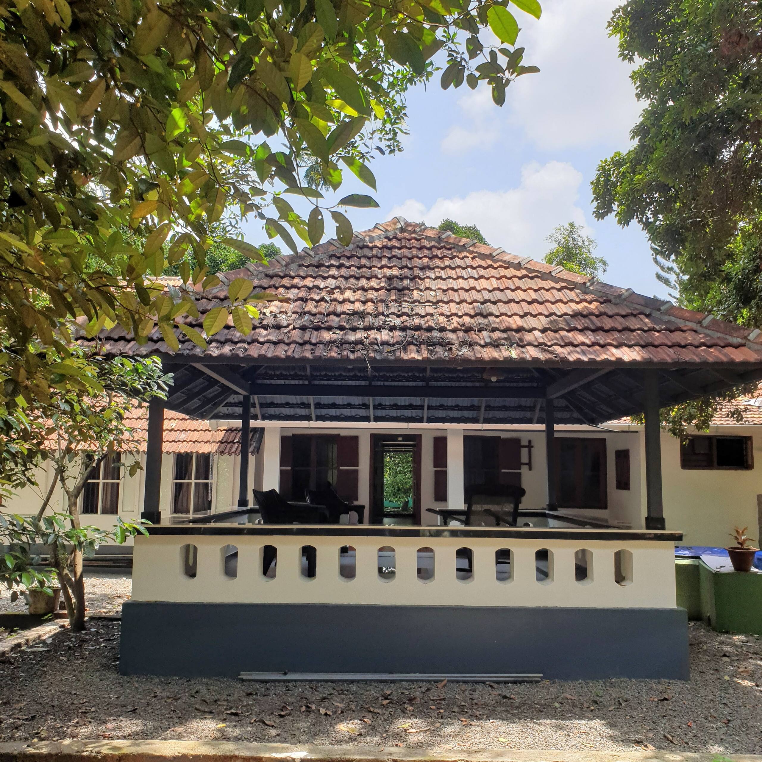 "Maya Heritage" Entire House in Aymanam, Kottayam 13