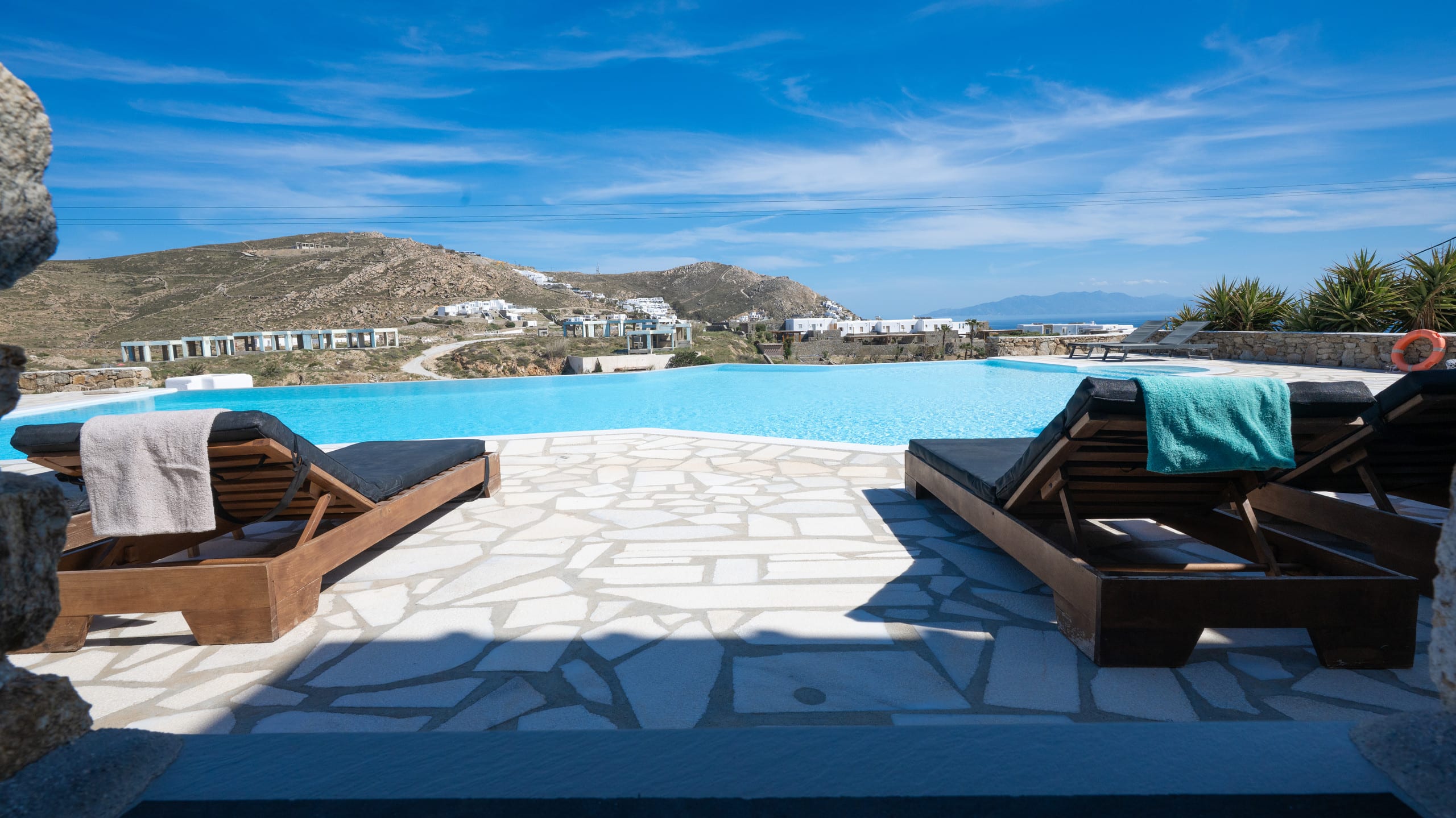 Cavo Blue Two bedroom Villa with shared pool 23