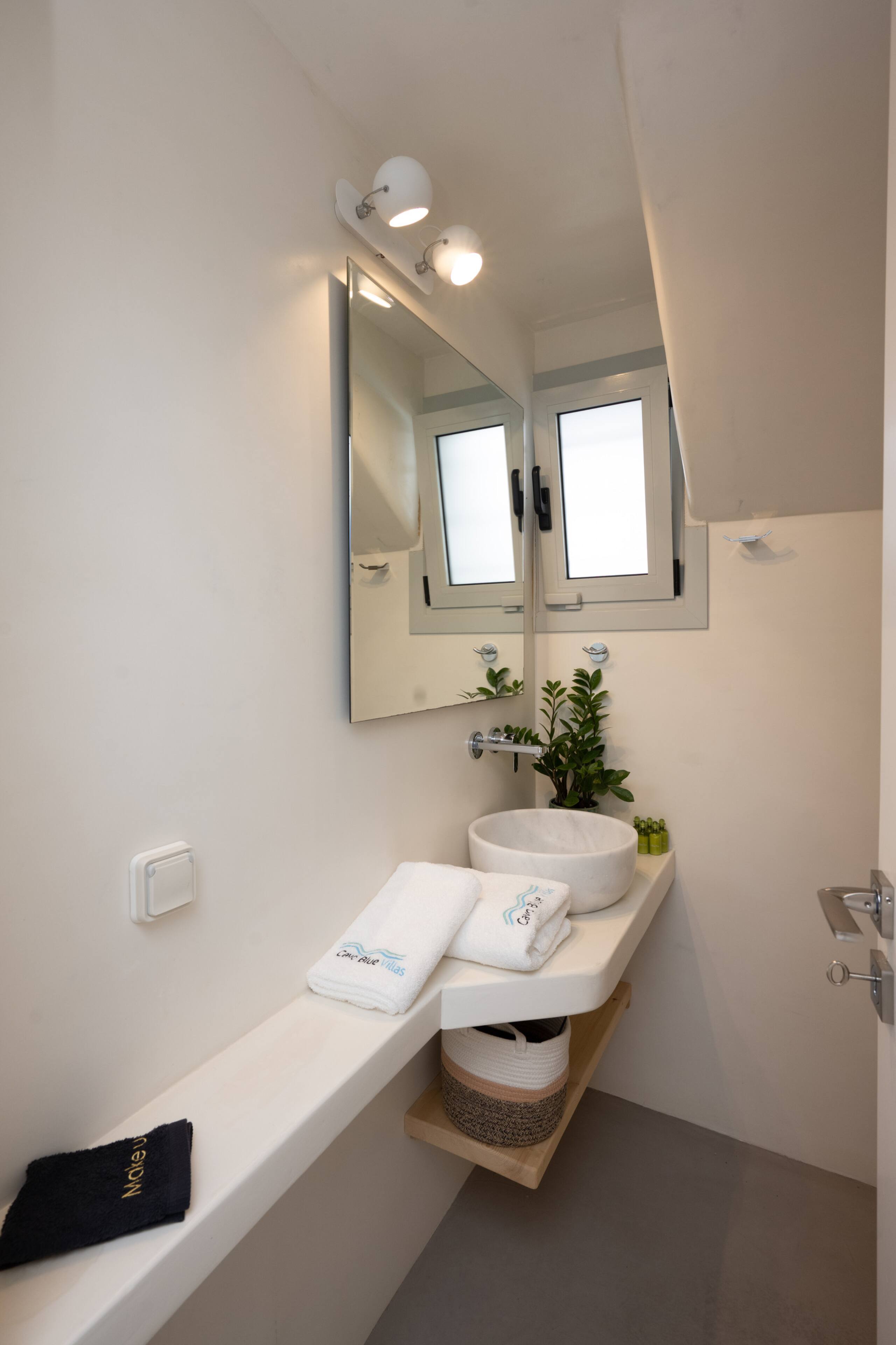 Cavo Blue Two bedroom Villa with shared pool 20