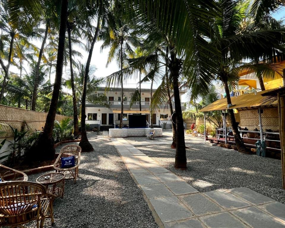 Salt & Coco- Boho Room with Balcony 400m to Beach 9