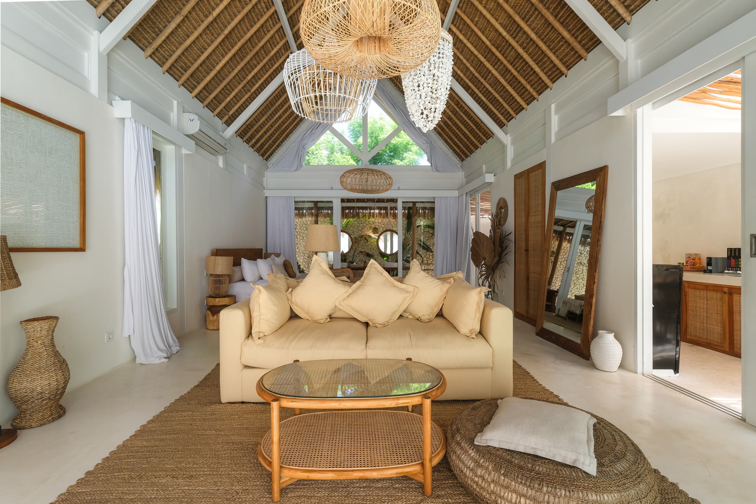 AMAKA: Mediterranean Boho Style Villa Bingin — photo 3