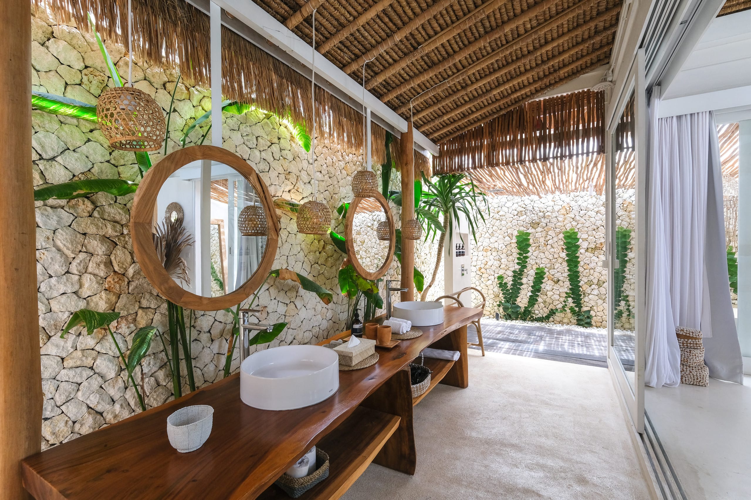 AMAKA: Mediterranean Boho Style Villa Bingin 13
