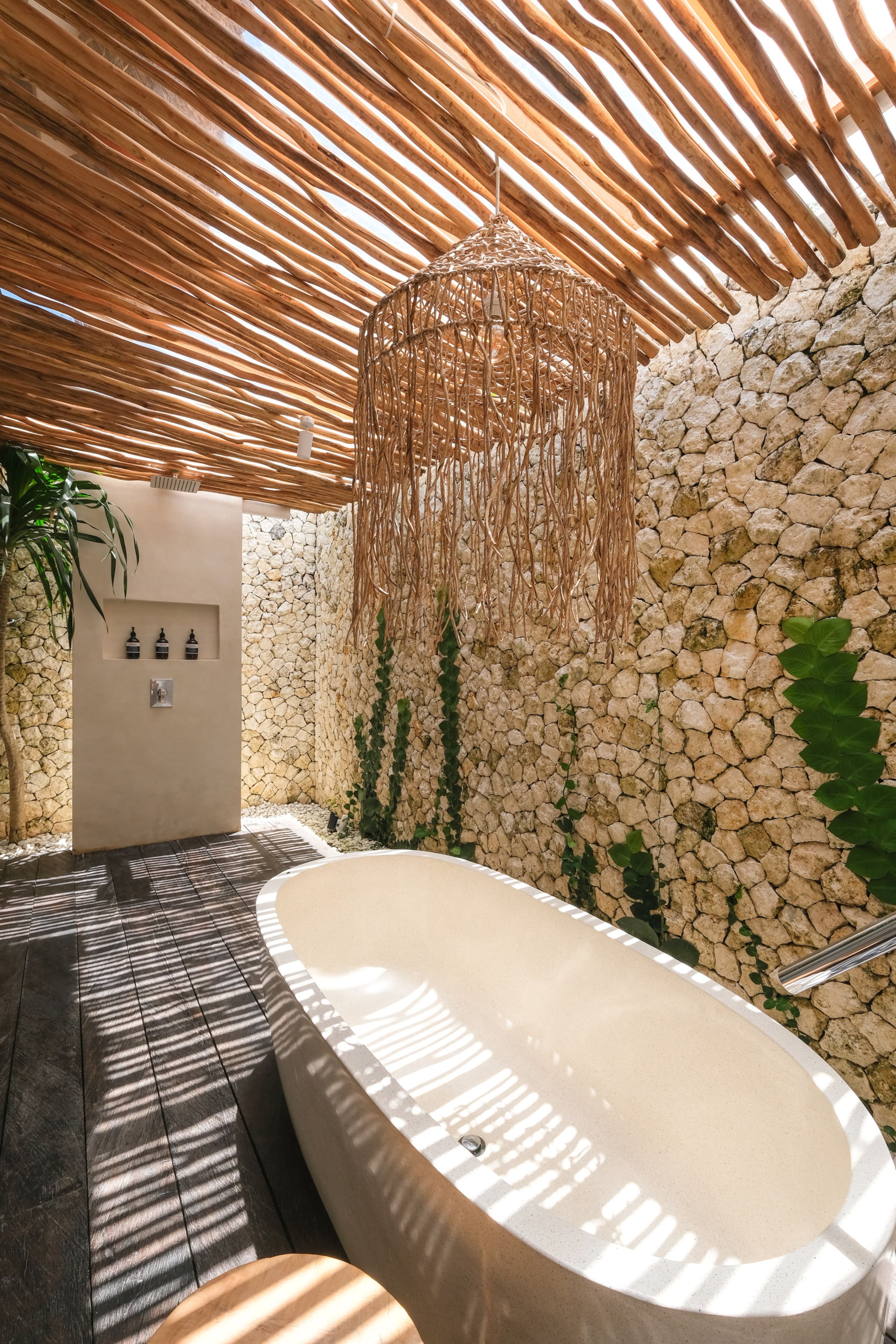 AMAKA: Mediterranean Boho Style Villa Bingin 24