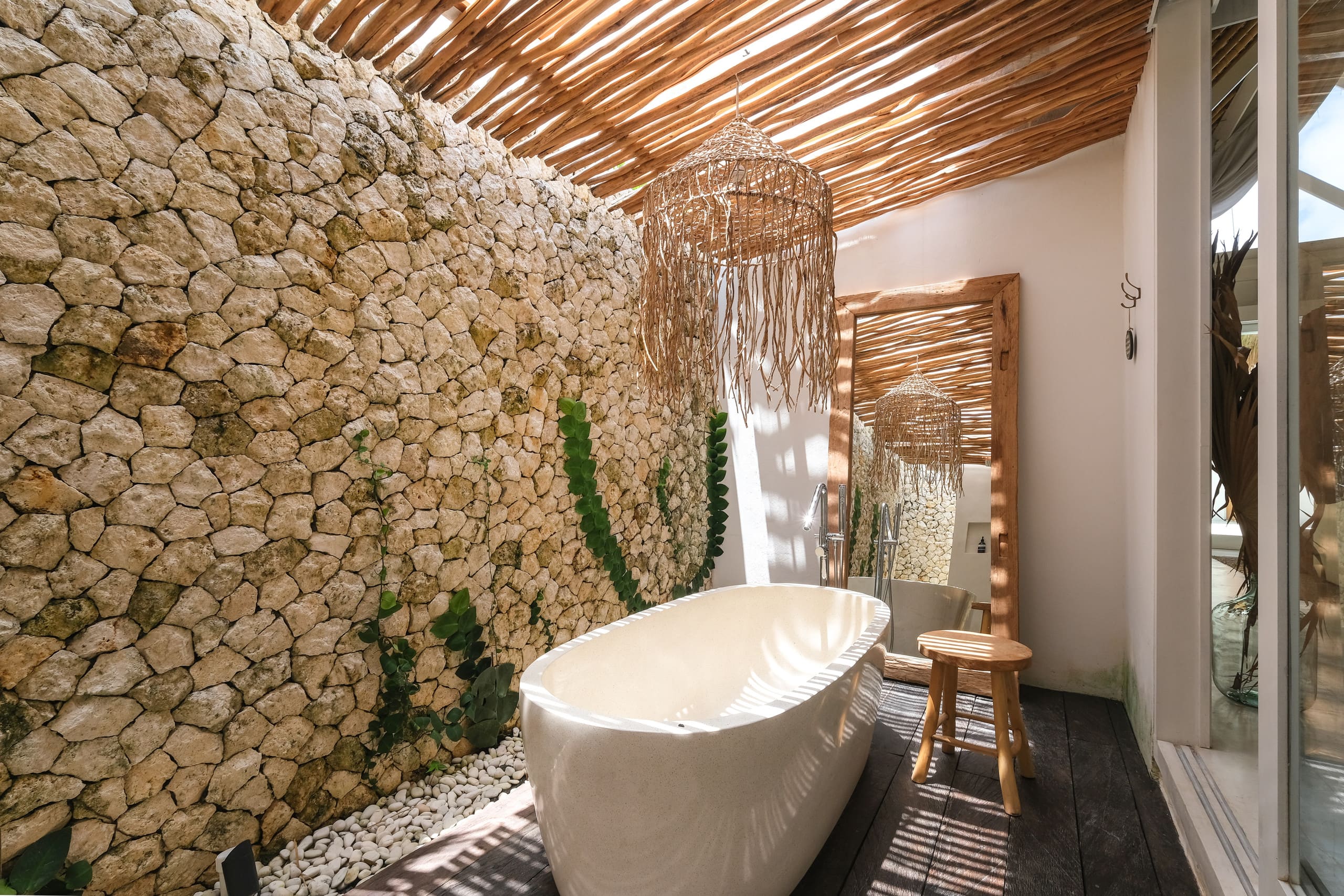 AMAKA: Mediterranean Boho Style Villa Bingin — photo 5