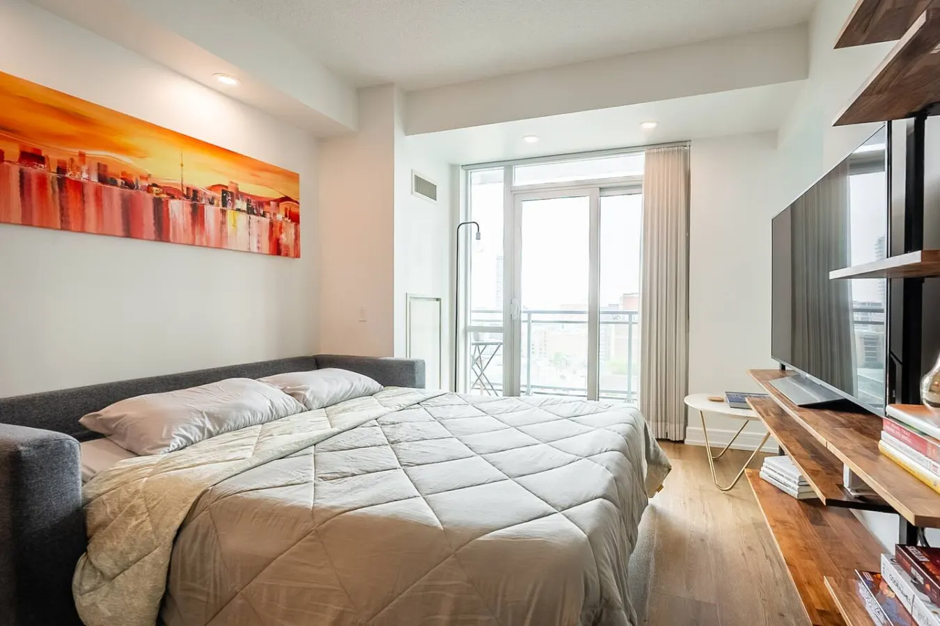 Stylish 1BR Condo Sleeps 4 Stunning City Views 10