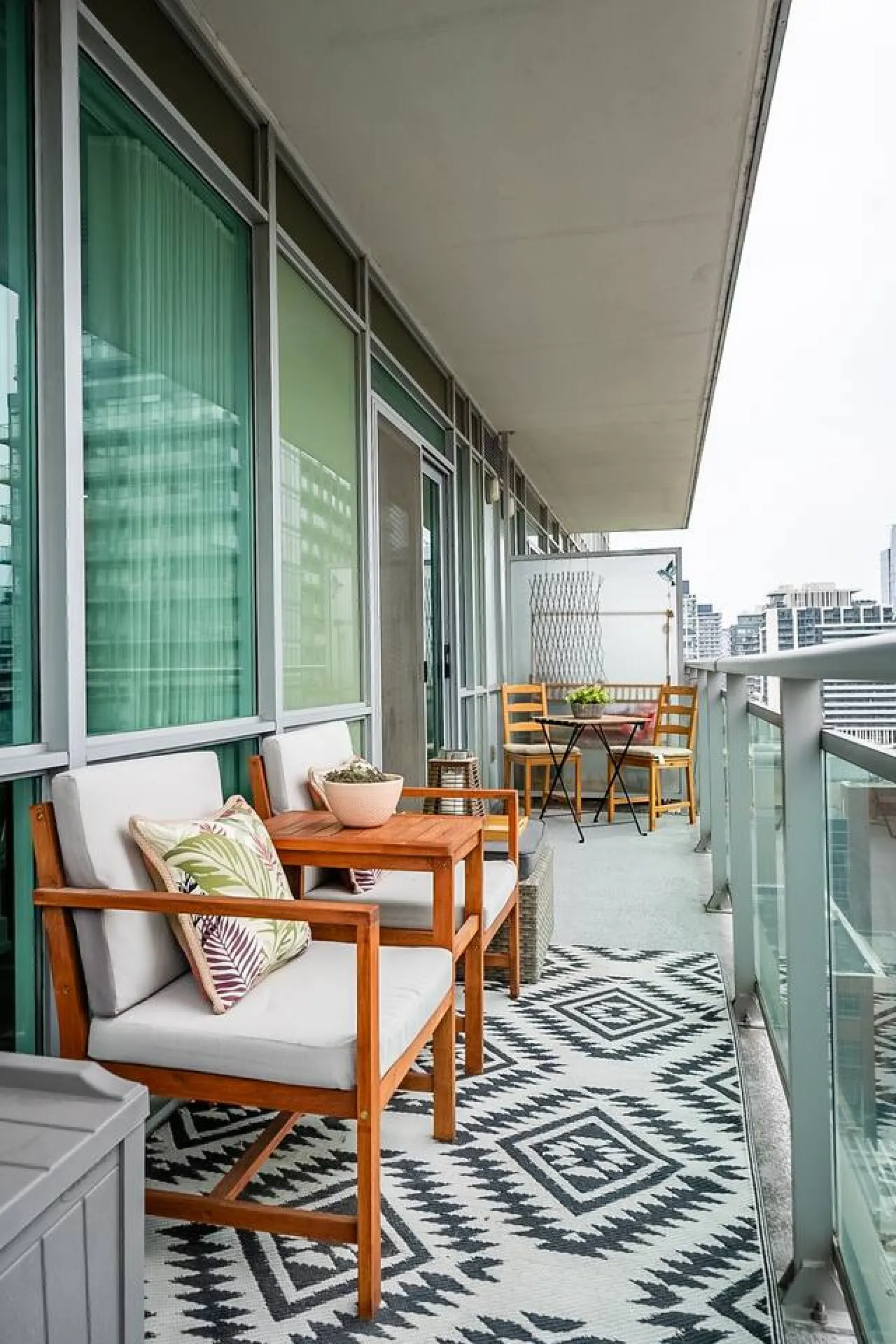 Stylish 1BR Condo Sleeps 4 Stunning City Views 11