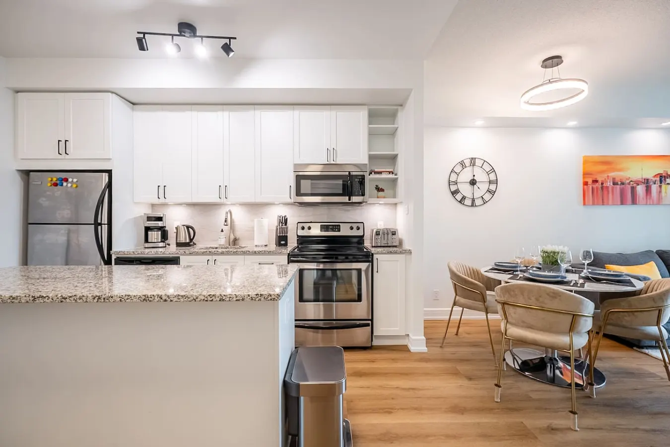 Stylish 1BR Condo Sleeps 4 Stunning City Views 15