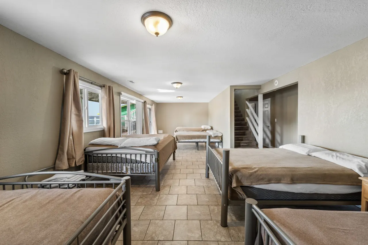 Shady Gator House Sleep 20- Bachelor/Bachelorette Parties Welcome! 12