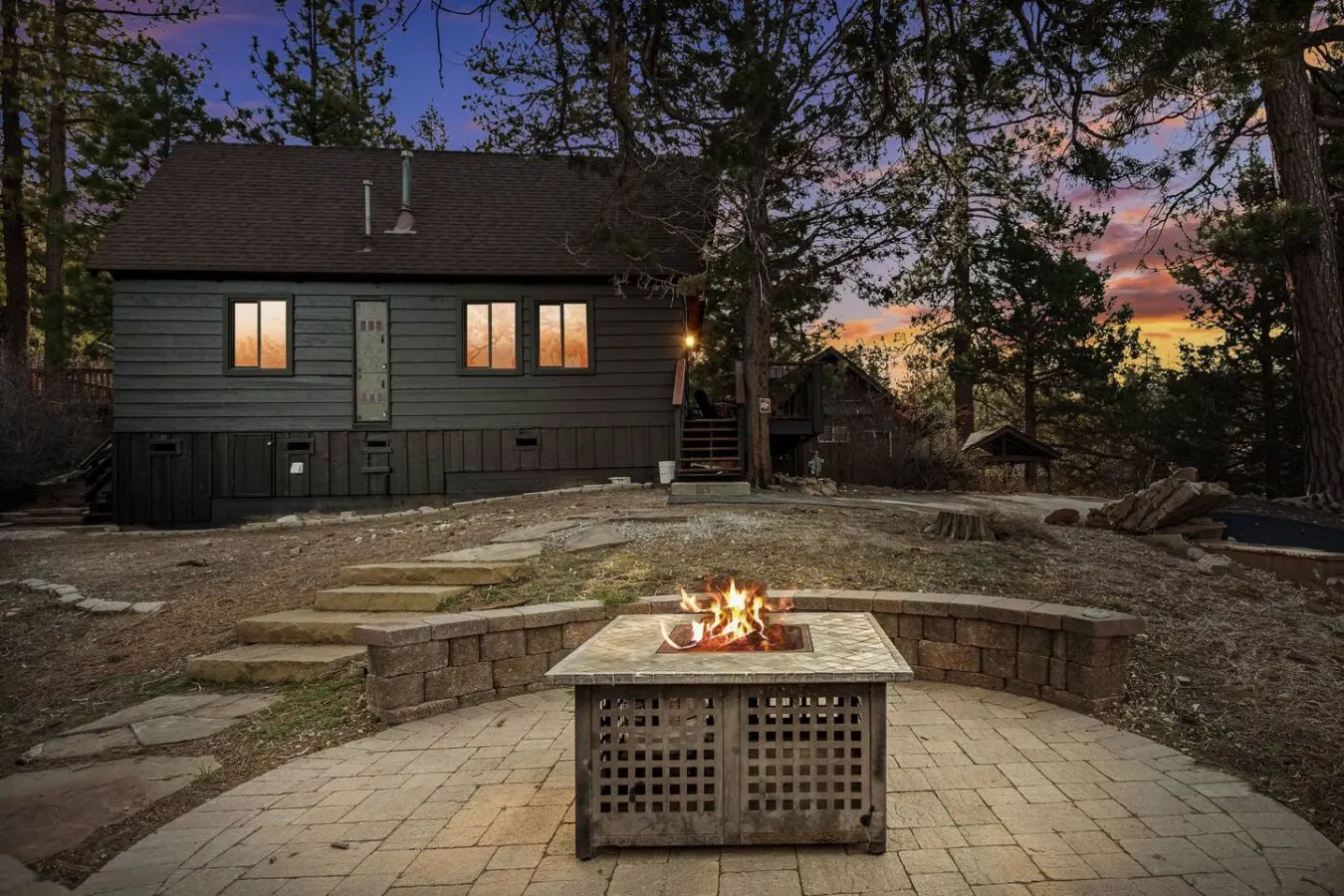 Silver Coyote - Slope views, firepit, golf course 20