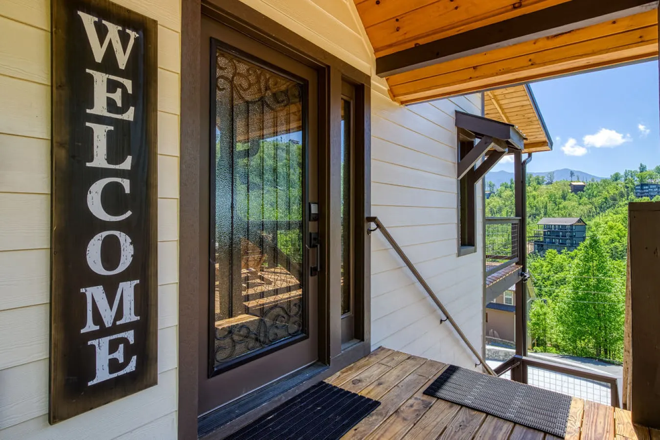 Brand New Cabin w/ Mountain Views & Karaoke 7