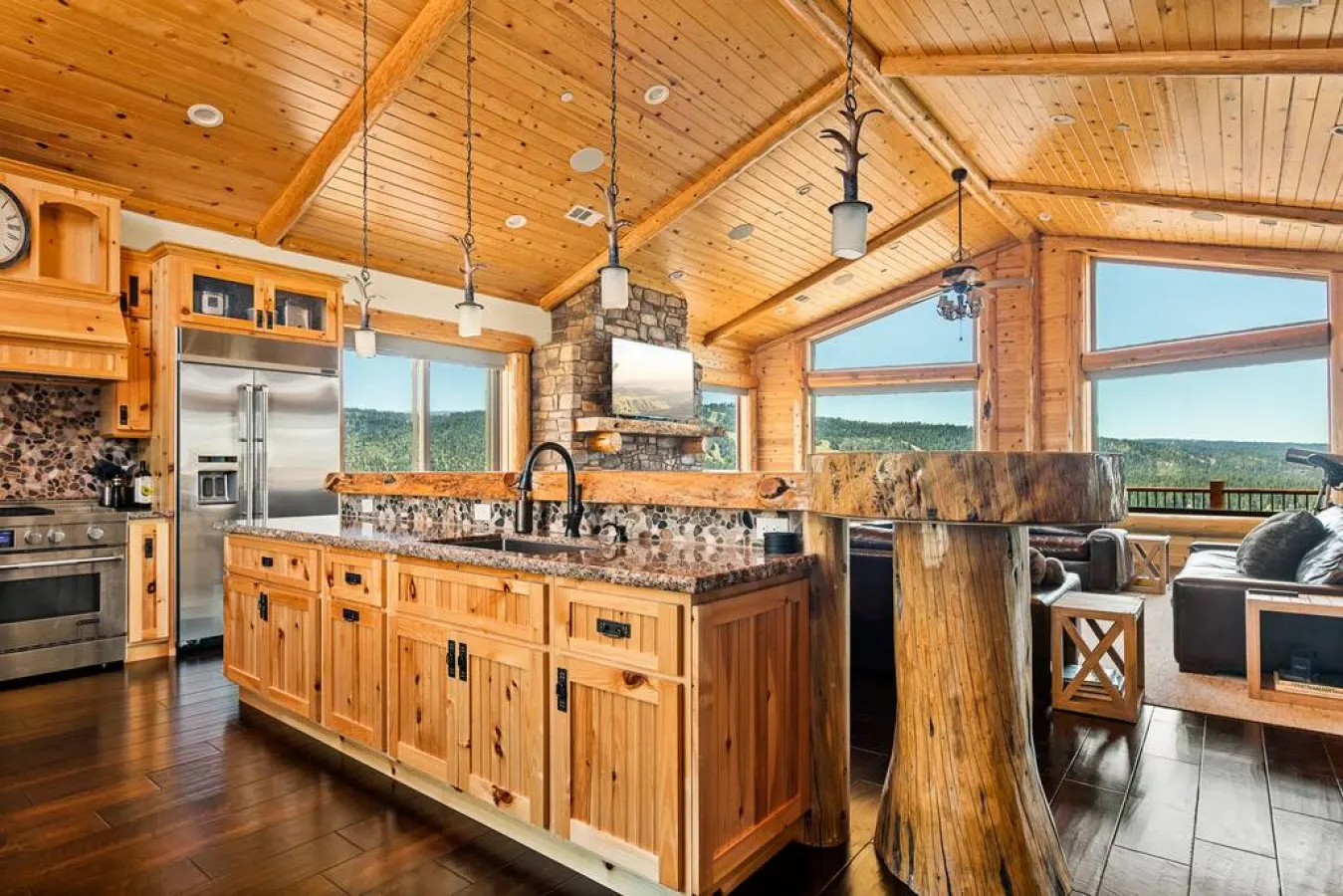Hidden Haven Lux Estate: Big Bear Lake Views - Spa 4