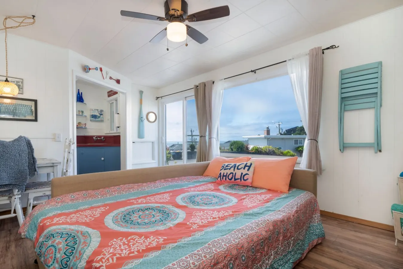 Escape to Seascape Hideaway! 5