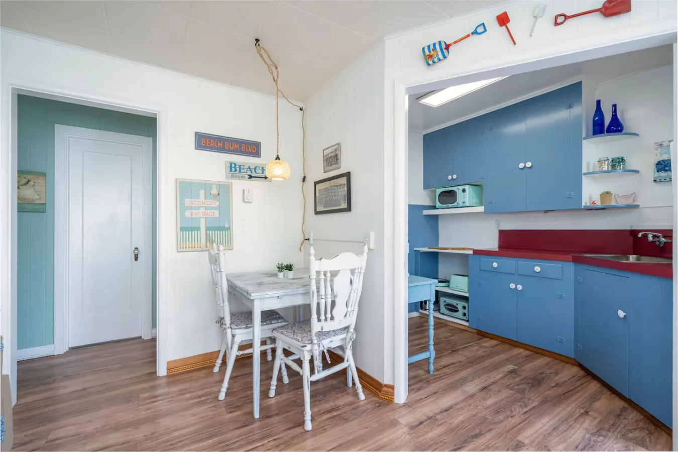 Escape to Seascape Hideaway! 8