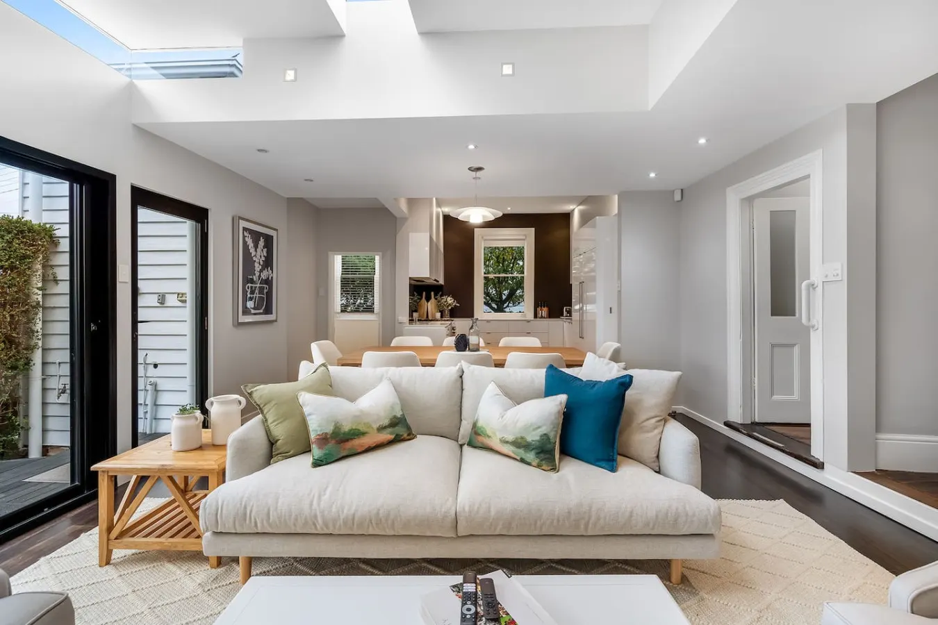 Modern Home in Heart of Sandy Bay 10