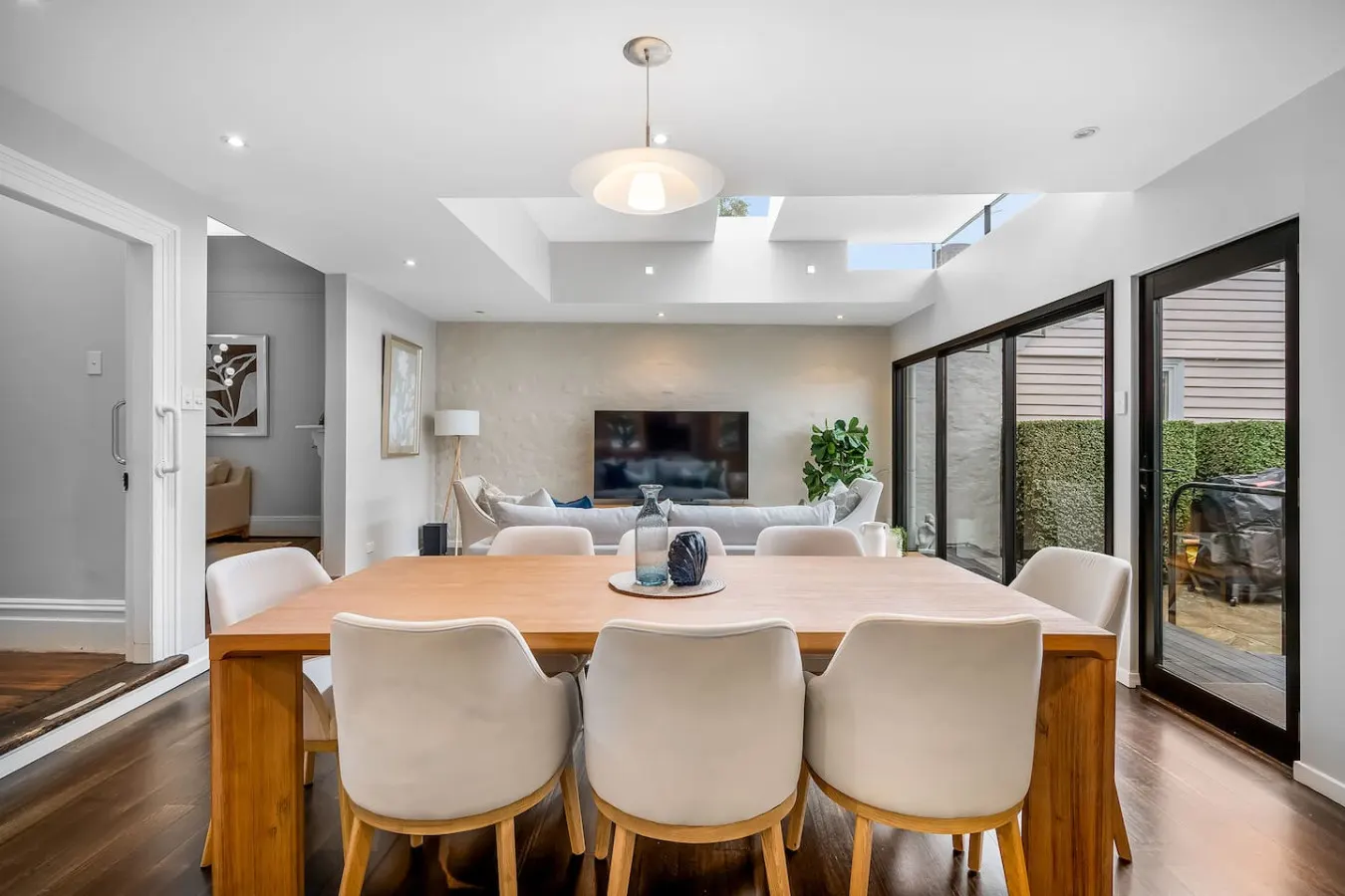 Modern Home in Heart of Sandy Bay 11